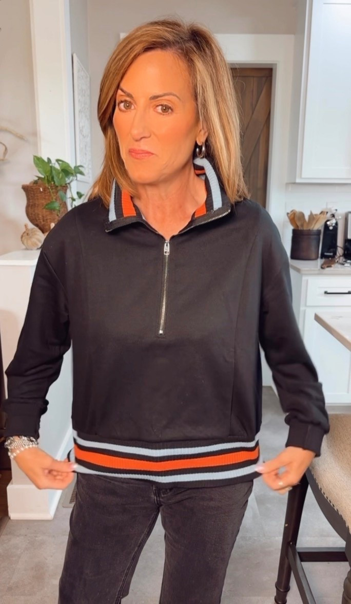 A little spin on fall colors. 
So cute and comfy!

#LTKdayinmylife #LTKootd #LTKgrwm