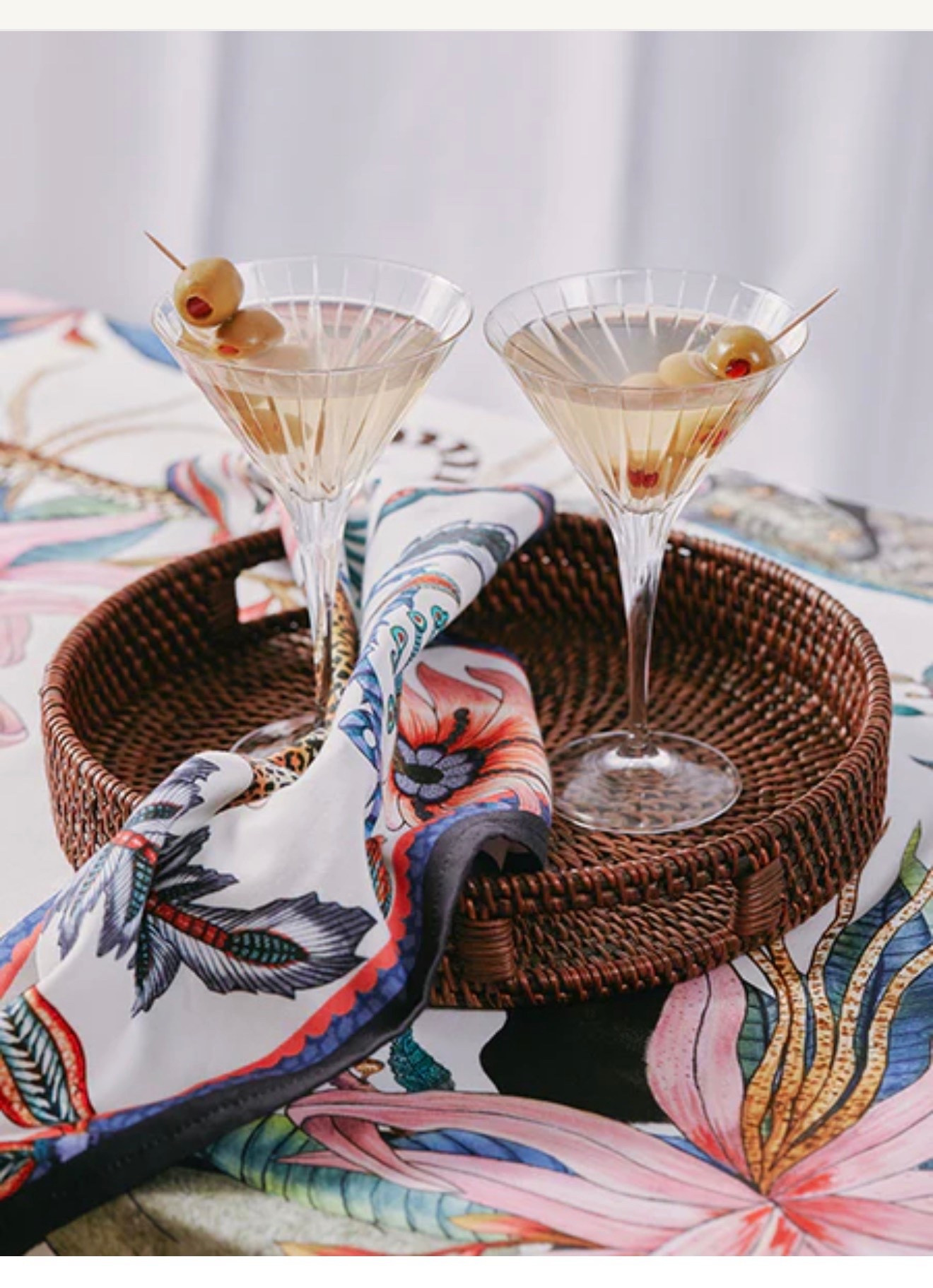 TUCKERNUCK HOME
Dark Brown Rattan Round Trays Set of 2


#LTKSeasonal #LTKHome #LTKfoodie