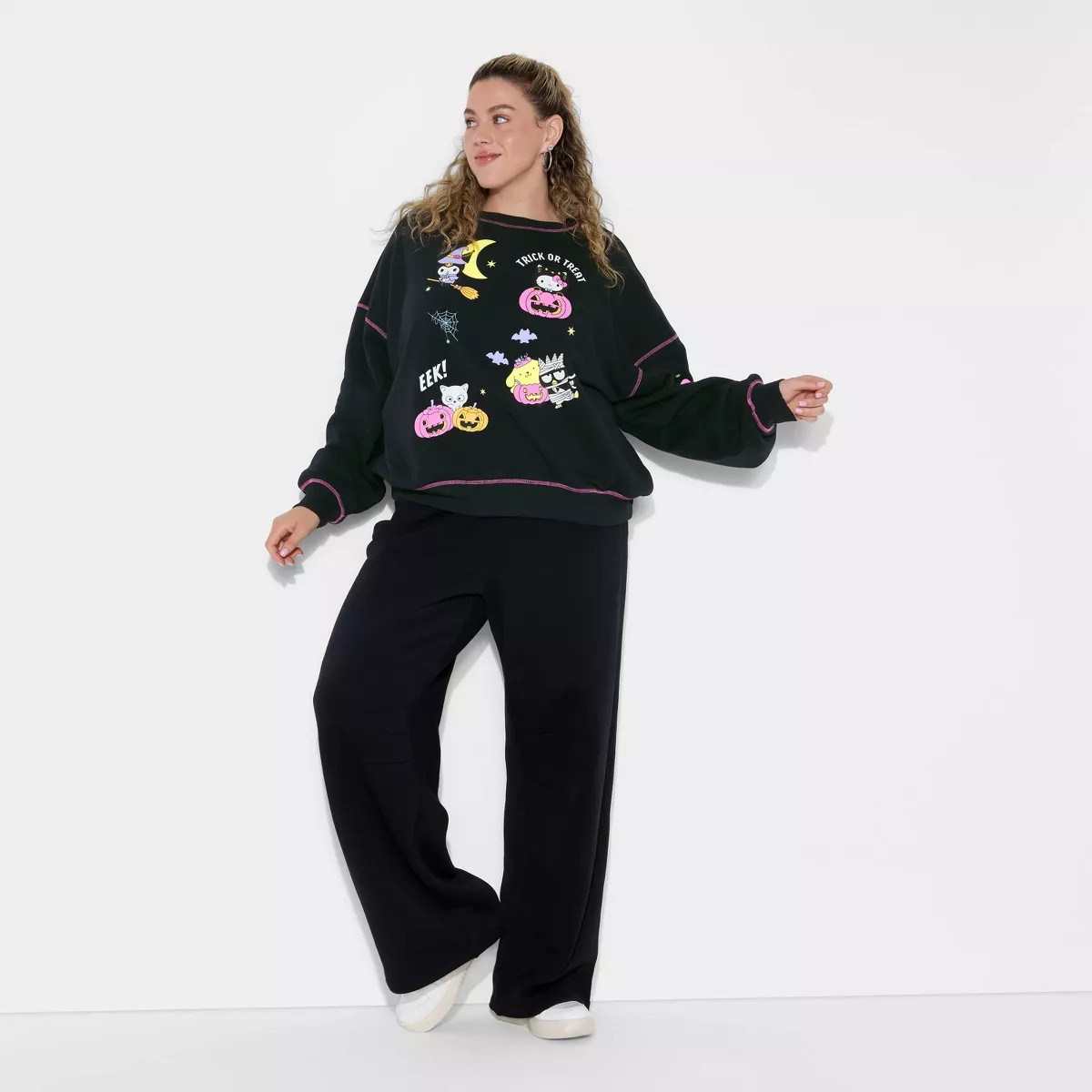 Women's Hello Kitty Halloween Graphic Sweatshirt - Black | Target