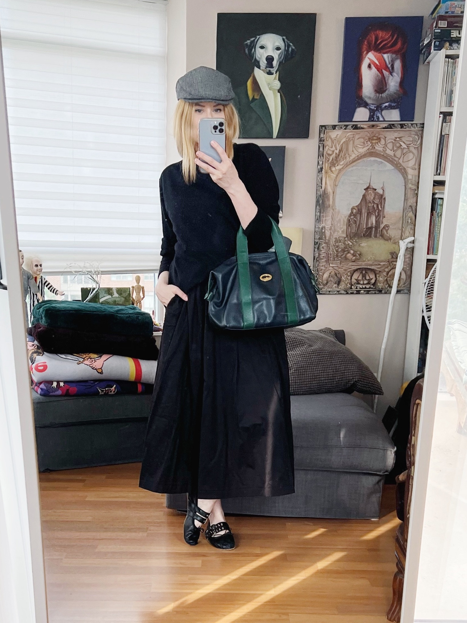 I hate Amazon Prime Day. The amount of unnecessary consumption is both overwhelming and gross. Anyone else not even look at Amazon today? I have zero intentions to even see if anything on my wish lists are included in the sale. 🤷‍♀️

Bag vintage, shoes secondhand.

•
.  #summerlook  #torontostylist #StyleOver40  #allblackeveryday #poshmarkFind #thriftFind #thriftstyle #secondhandFind #fashionstylist #FashionOver40  #MumStyle #genX #genXStyle #shopSecondhand #genXInfluencer #WhoWhatWearing #genXblogger #secondhandDesigner #Over40Style #40PlusStyle #Stylish40s #styleTip  #secondhandstyle 

 