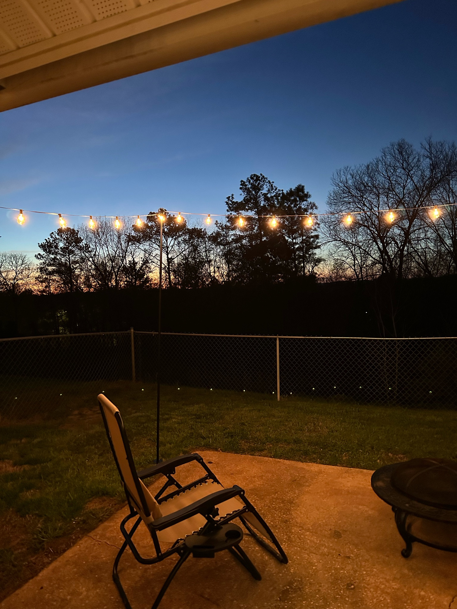 Outdoor lights 

#LTKSeasonal #LTKhome #LTKU