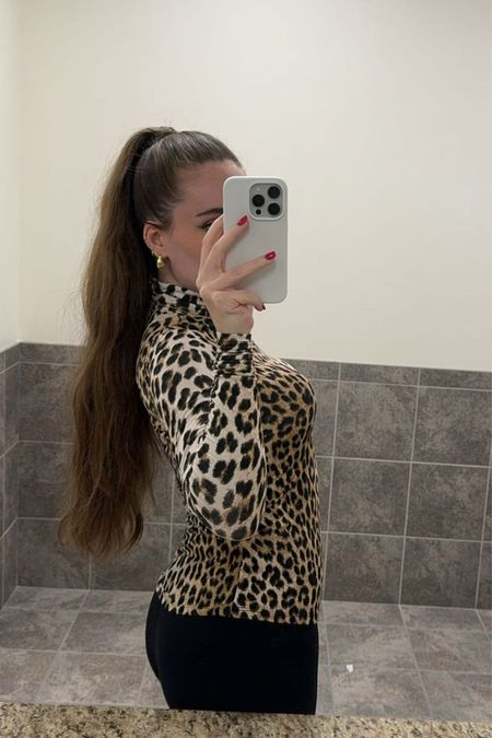Leopard print cheetah print long sleeve turtleneck top! Transitional style. Kendall Jenner street style. Effortless chic workwear outfit inspired style. 🐆🐆

#LTKSeasonal #LTKU #LTKworkwear