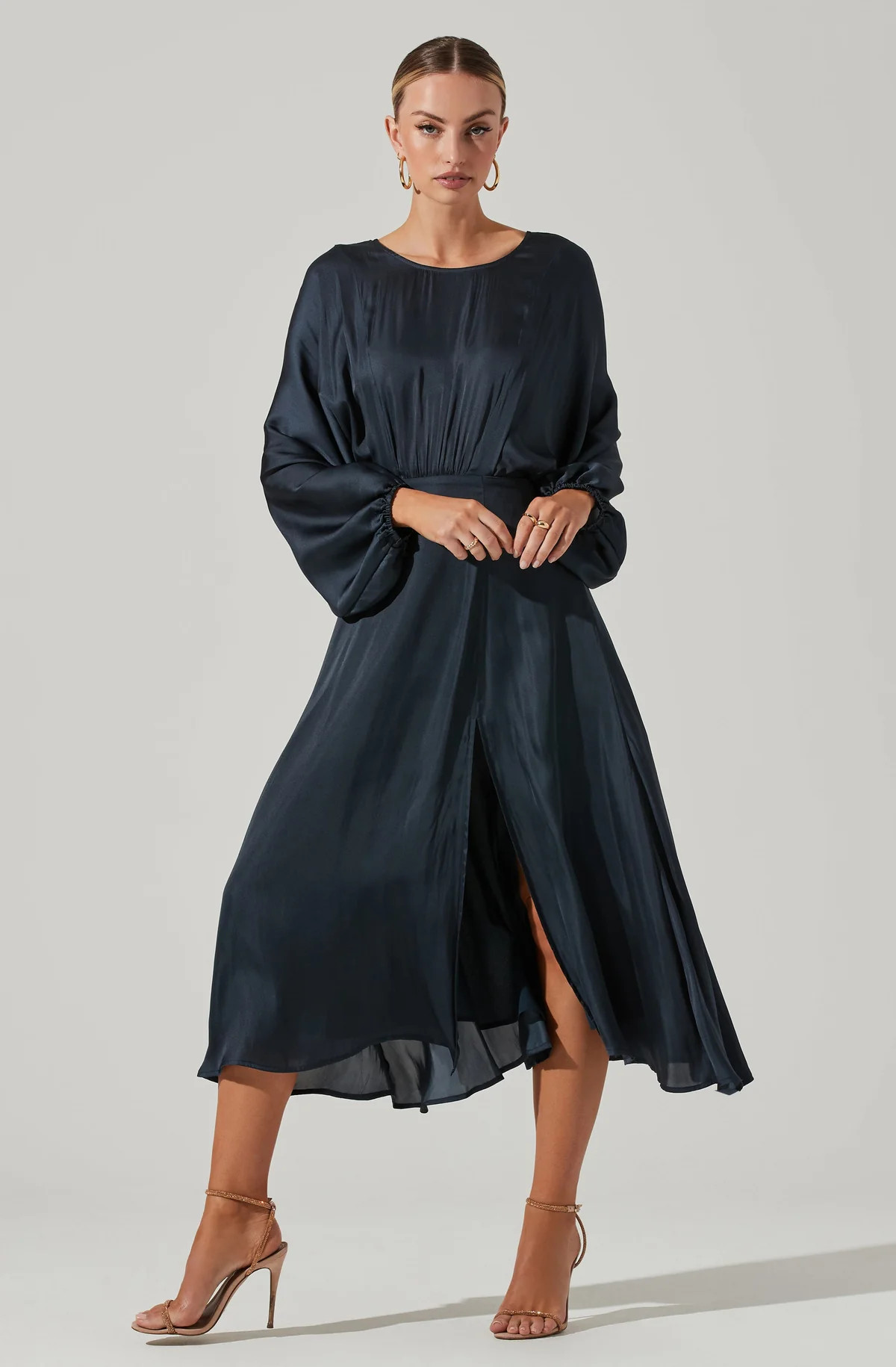 Marin Dolman Sleeve Midi Dress | ASTR The Label (US)