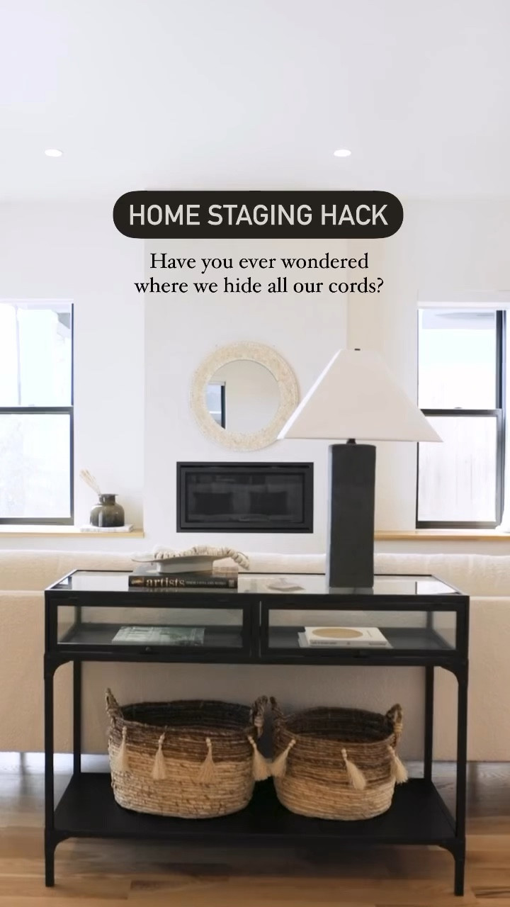 Cut the cords and get these battery light bulbs instead!!!

#home #hack #lights #lightbulbs #lamp #cord #cordlesss

#LTKhome #LTKVideo #LTKstyletip