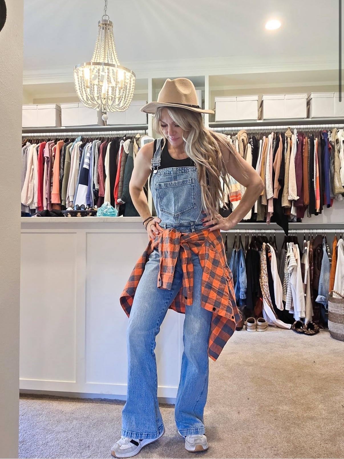 Fall outfit | denim overalls | flannel | hat

#LTKSeasonal #LTKStyleTip #LTKFallSale