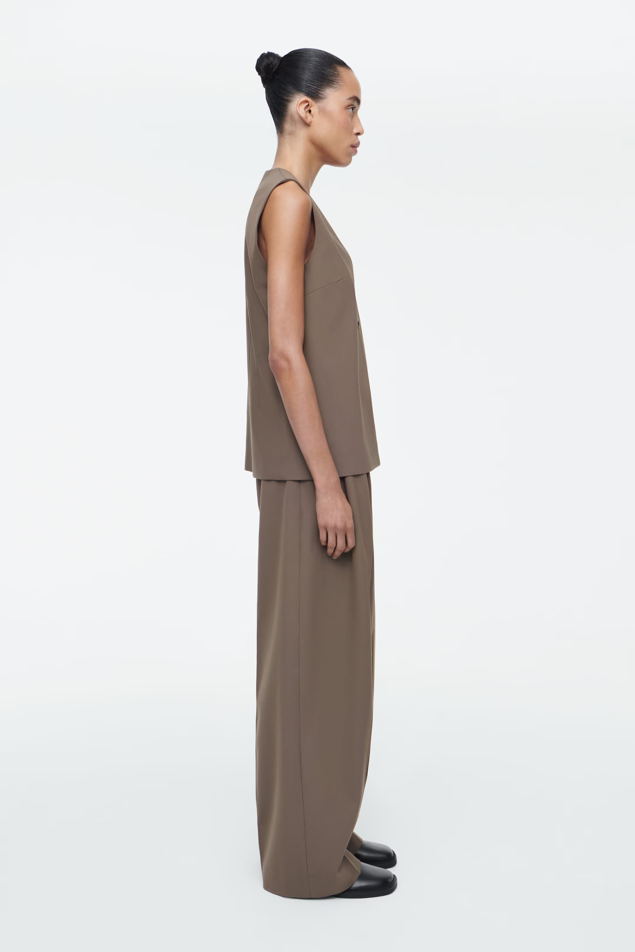 LOCKERE HOSE AUS TWILL MIT WEITEM BEIN - BRAUN | COS (EU)