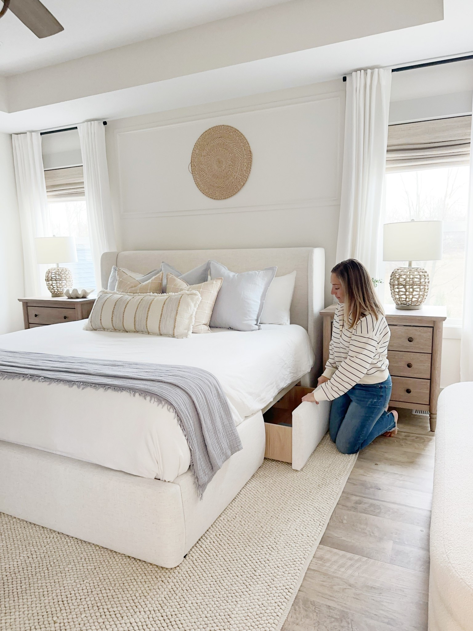 The perfect mix of style & function!
This linen storage bed has a drawer on either side and one huge drawer at the foot of the bed! 🙌 

#LTKHome