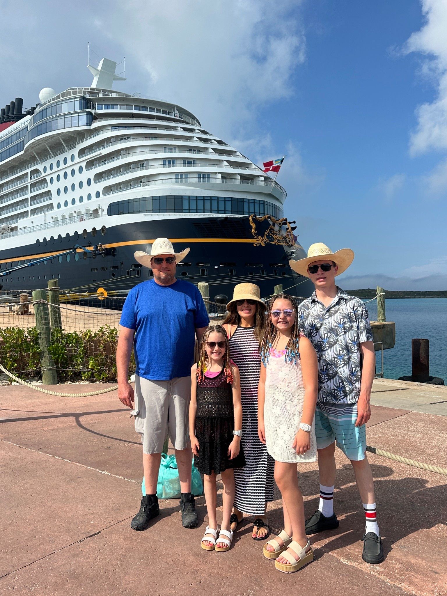Castaway Cay Beach looks for the family 


#LTKTravel #LTKSwim #LTKSeasonal