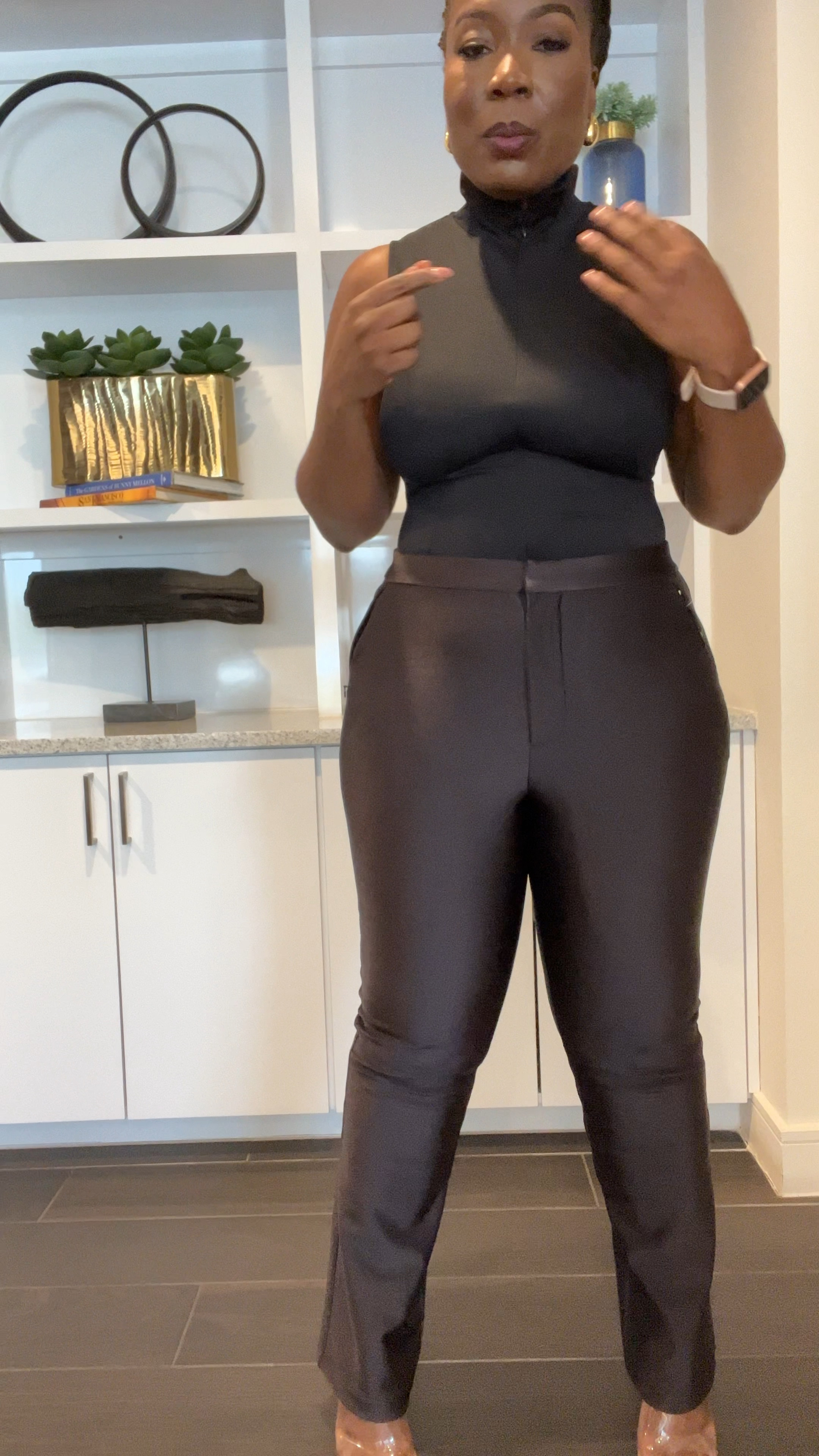 Trying on my 1st pair of Good American pants with the he matching bodysuit 

#LTKstyletip #LTKVideo #LTKmidsize