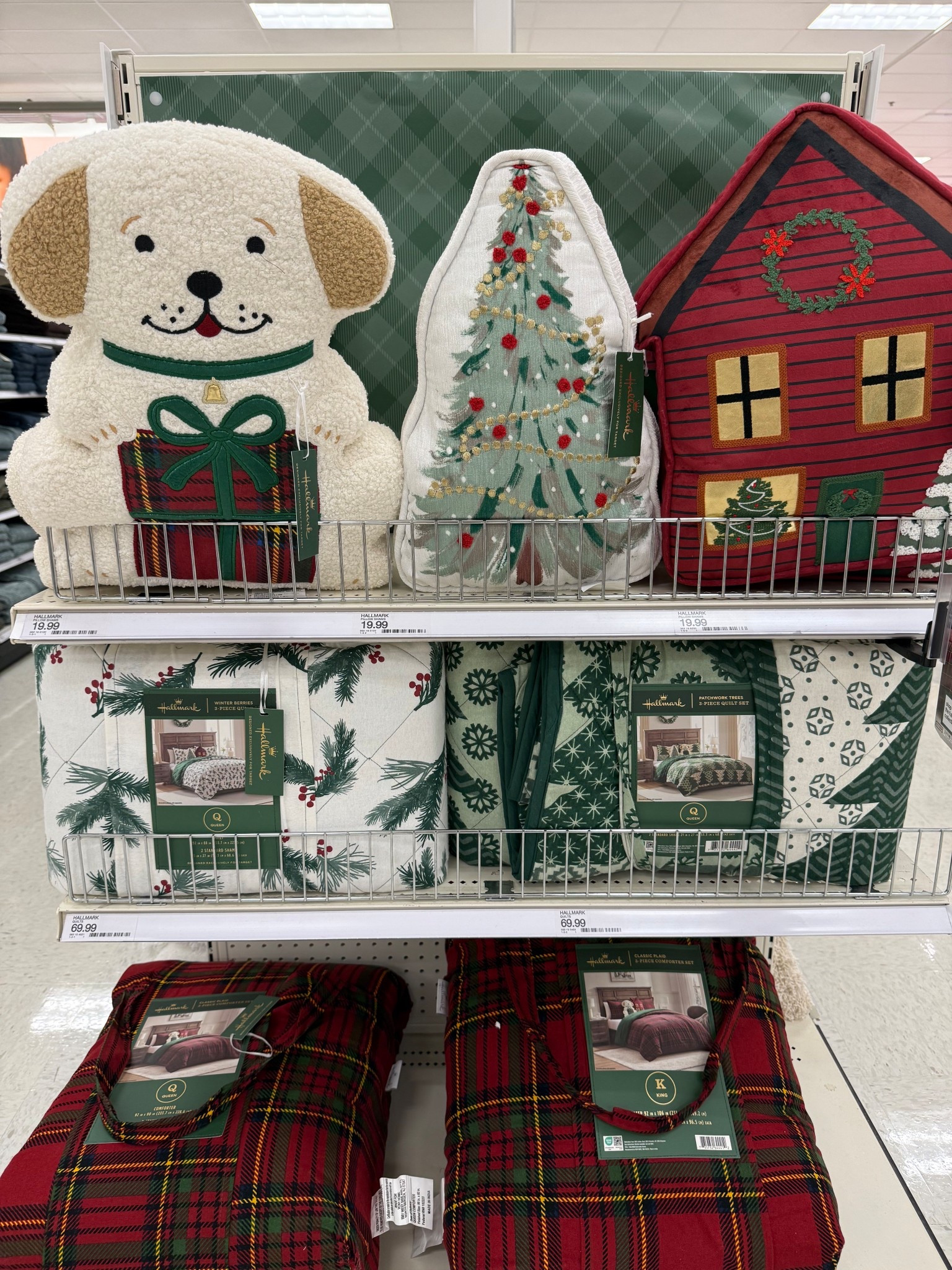 Target X Hallmark holiday collection!


#LTKSeasonal #LTKHome