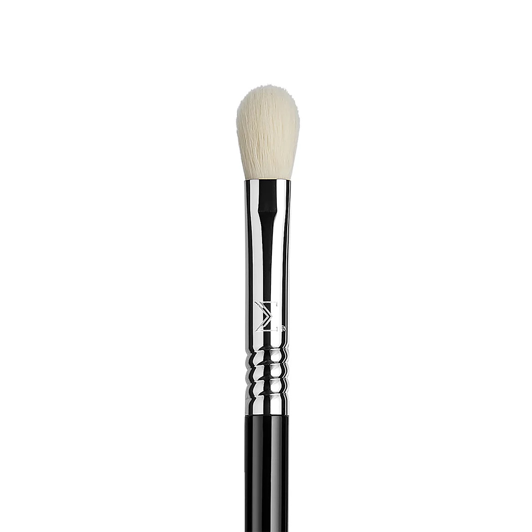 E24 DIFFUSED BLEND™ BRUSH | Sigma Beauty