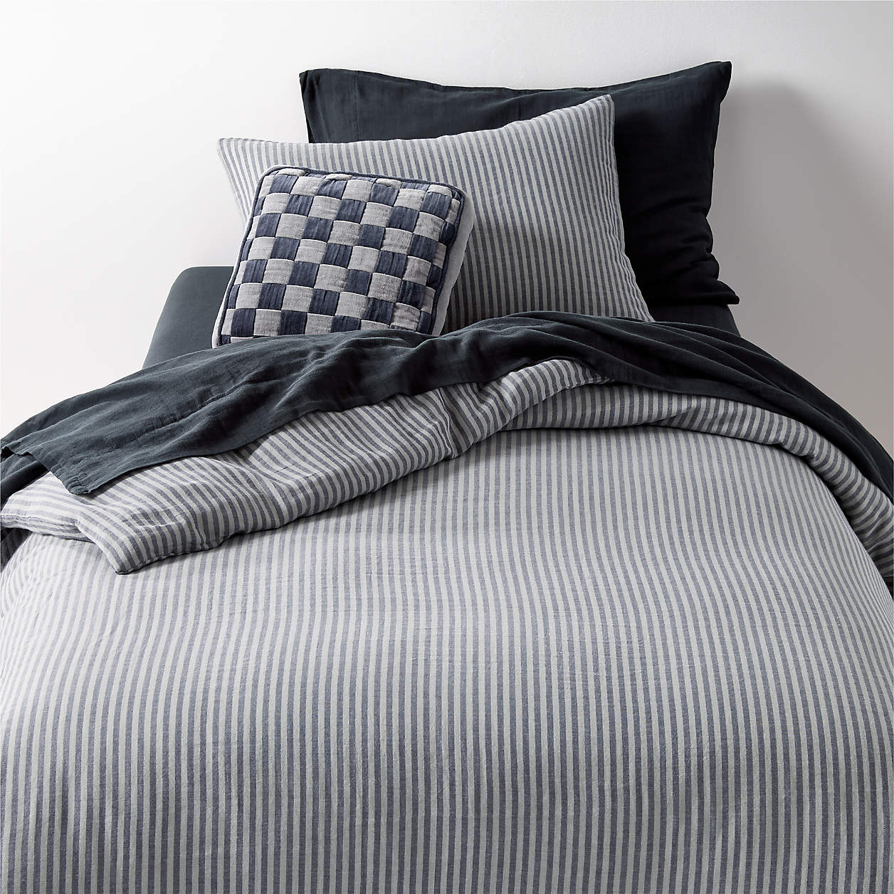 Supersoft Deep Indigo Striped Gauze Kids Full/Queen Duvet + Reviews | Crate & Kids | Crate & Barrel