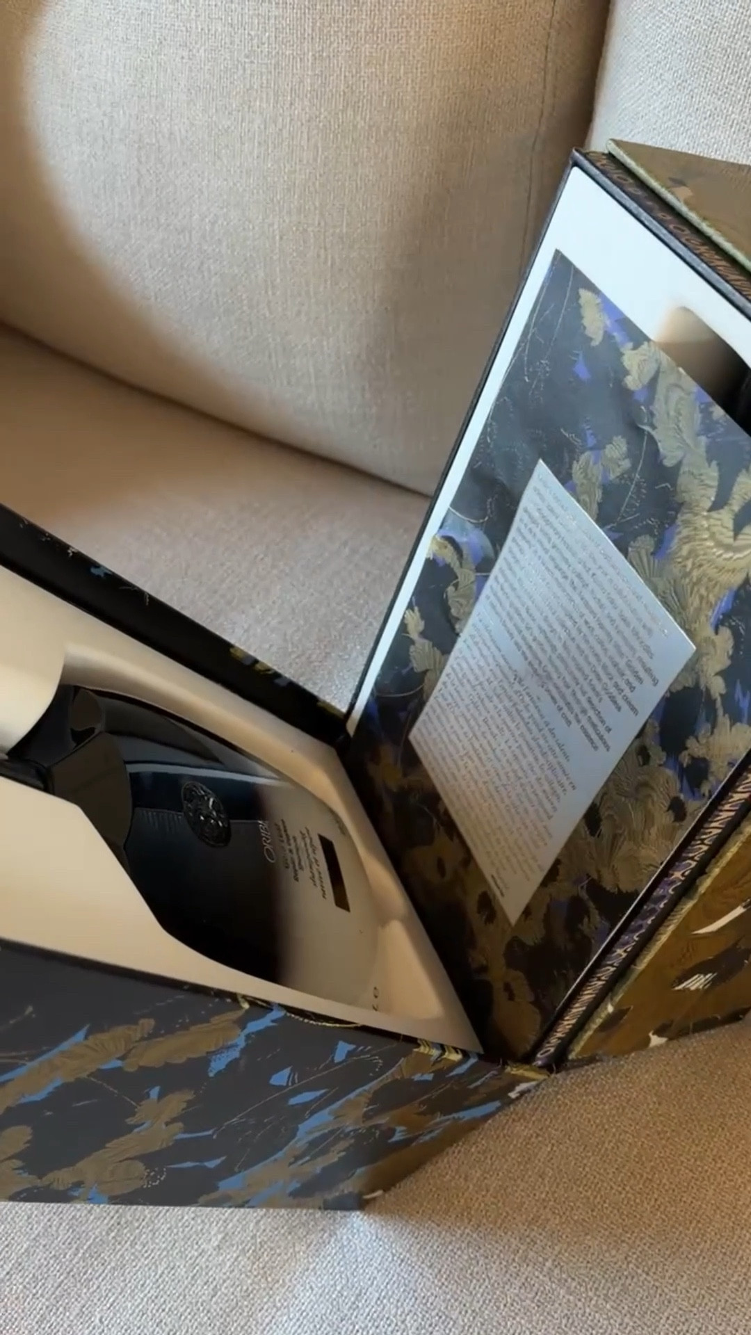 My favorite shampoo and conditioner! I love that it came in this cute display box, perfect for a gift✨
StylinByAylin, Aylin #beauty #giftgifting 

#LTKBeauty #LTKGiftGuide #LTKHoliday