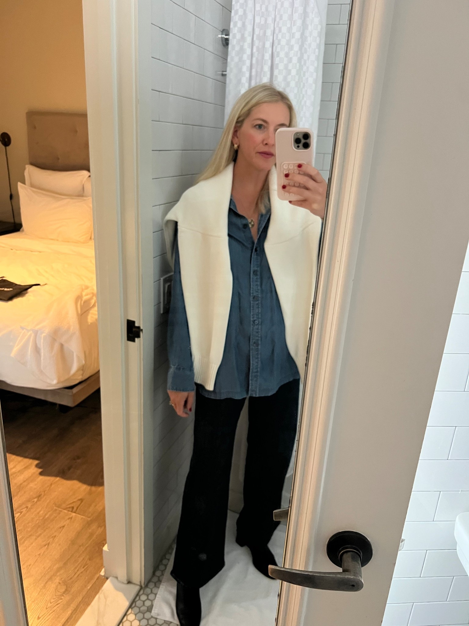 Canadian tuxedo for some casual work meetings. 

#LTKWorkwear #LTKFallSale #LTKFindsUnder100