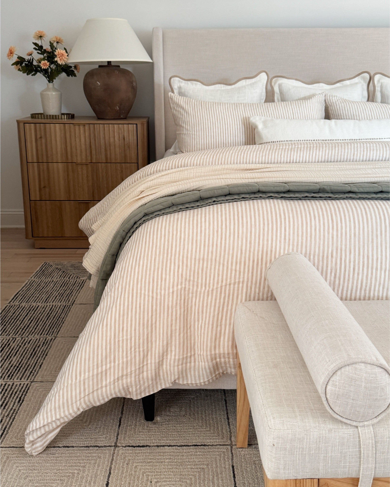 Still swooning over this bedding combo from @onequince. 🤍 

From the striped linen duvet to the airy gauze throw, every piece feels so high-end and cozy without the crazy price tag. 

I wanted something fresh for summer but timeless enough to carry into fall, and this look nailed it. It’s soft, breathable, and full of that effortless, lived-in charm. 🤌


#quincepartner #LTKhome #neutralbedroom #cozybedding #modernorganic 



#LTKSaleAlert #LTKFindsUnder100 #LTKStyleTip