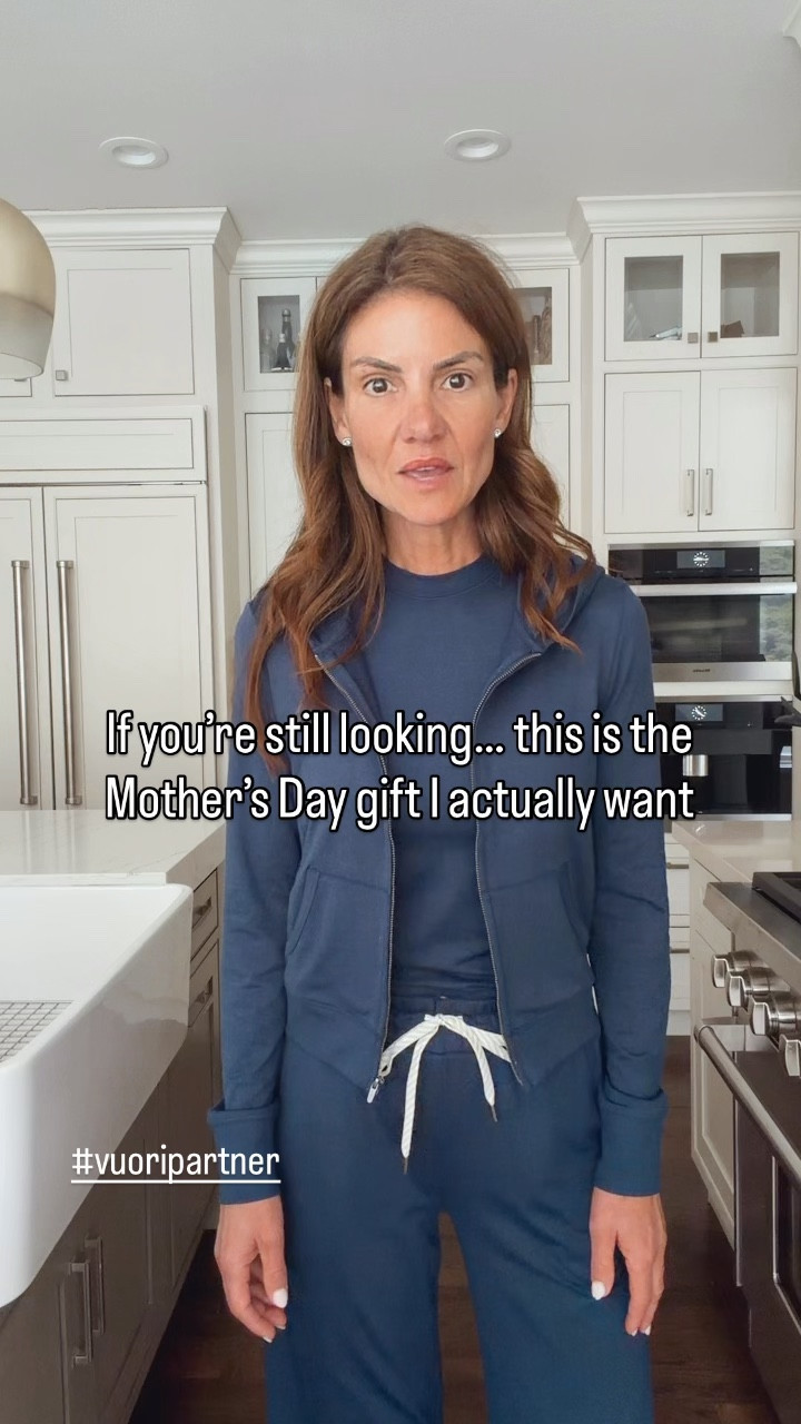 Still need a Mother’s Day gift? This is what I’d actually want

The DreamKnit™️ collection from @vuoriclothing-us  is one of those pieces you’ll wear on repeat.

It’s part of their DreamKnit™️ collection—so it’s incredibly soft, comfortable, and still looks put together without any effort. I’m wearing two looks here, and everything mixes and matches which makes it even better.

Perfect for travel, errands, or just everyday when you want to feel good and look pulled together.

I’m 5’7” wearing a size small (top in S, pants in XS).

If you spend $250+, you’ll get a free tote (available May 1 through May 7, while supplies last).
#vuoripartner

#LTKOver40 #LTKootd #LTKMothersDay