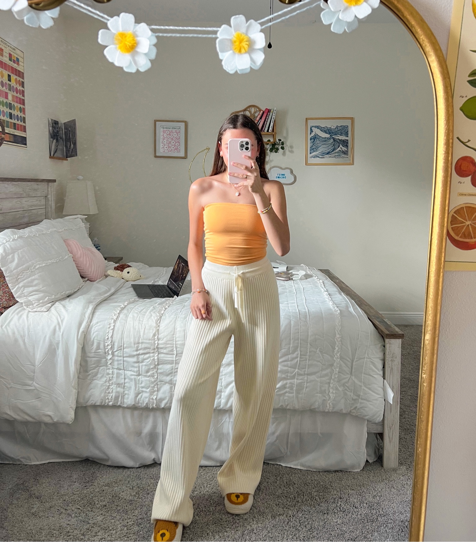 another cozy outfit for at home!🌞 wearing a size small in both top & bottom

#LTKSeasonal #LTKstyletip #LTKFind