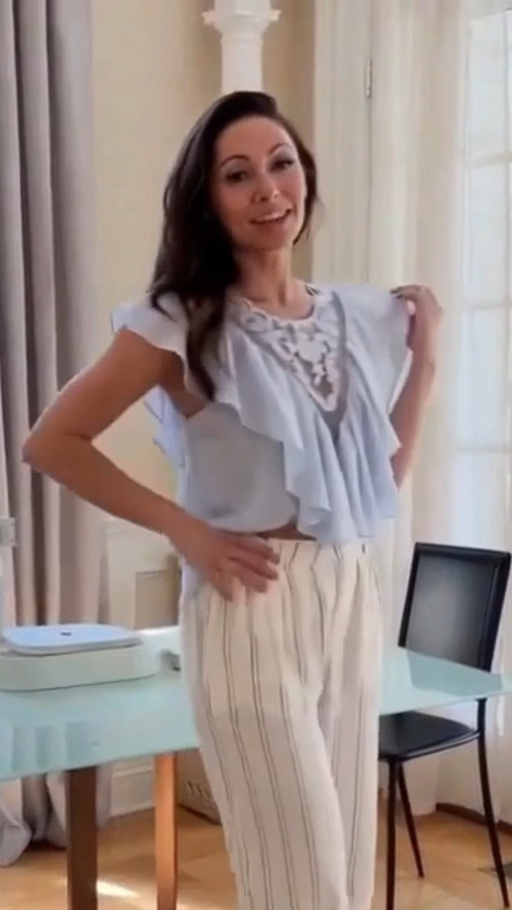 Pretty blouse form anthropologies on great sale

#LTKSaleAlert