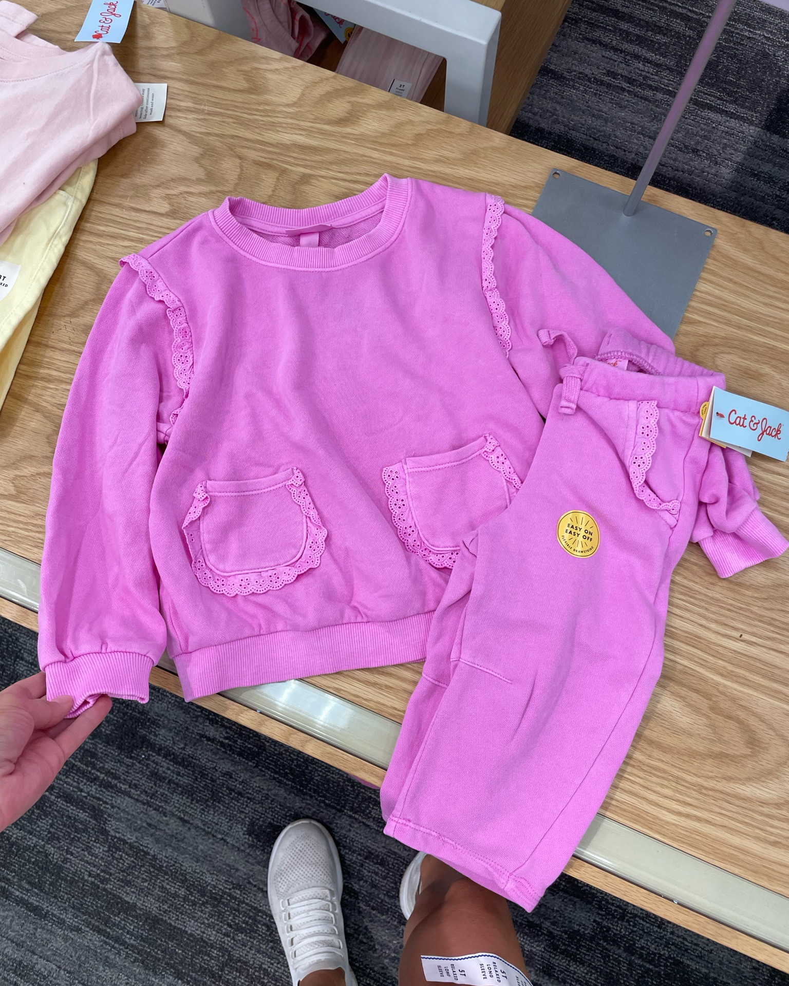 @Target did NOT hold back with the new toddler fall arrivals! 🥹🍁 From cozy matching sets to the cutest autumn graphic tees, these seasonal pieces are flying off the shelves.Everything is super soft, durable for playtime, and looks way more expensive than it actually is! 🧺🧸

SAVE this post for your next Target run, and SHARE it with your mom besties so they can grab these sizes before they sell out!

#targetkids #toddlerfallfashion #affordabletoddleroutfits #targetstyle

#LTKmomlife #LTKSeasonal #LTKKids