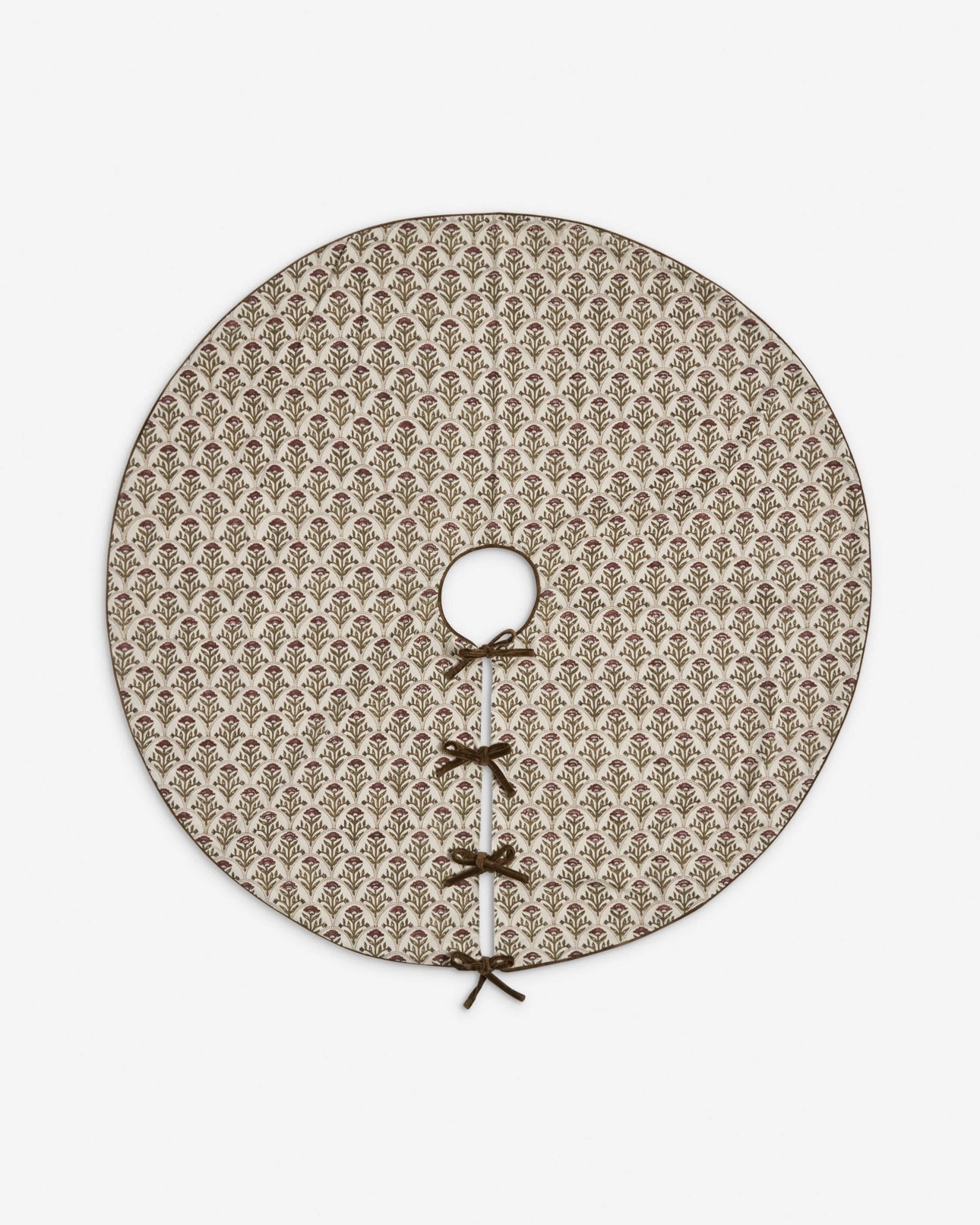 This block print fabric tree skirt is so cute! 

The perfect addition to your Christmas tree this holiday season! 

#christmastreeskirt #treeskirt #christmasdecor #holidaydecor

#LTKHome #LTKSeasonal #LTKHoliday