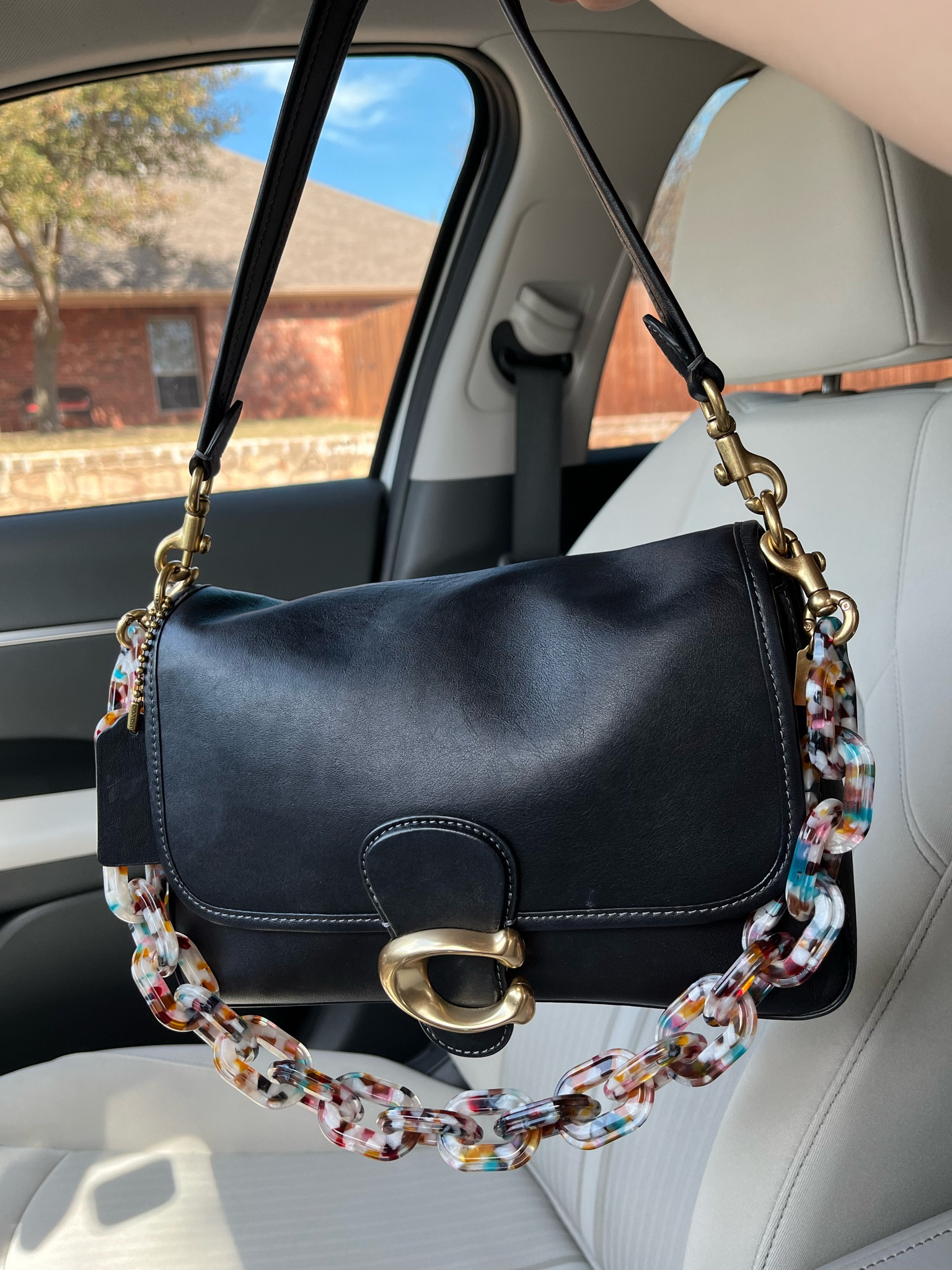 I’m in love with this bag and they way I have it styled 🤩

#LTKitbag #LTKworkwear #LTKstyletip
