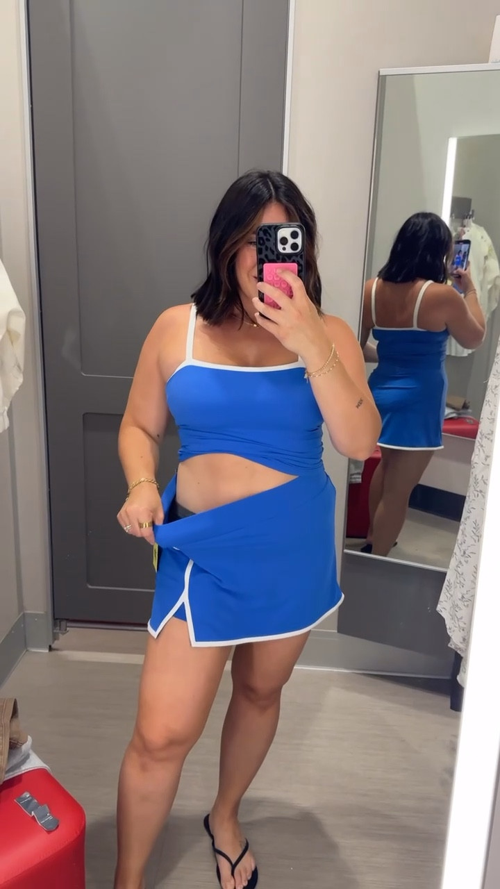 Size 10 in the target fitting room. Target circle week sale! This set is everything, material is amazing & so buttery.

Target circle week, target sale, midsize, athletic outfit 

#LTKMidsize #LTKSaleAlert #LTKSeasonal