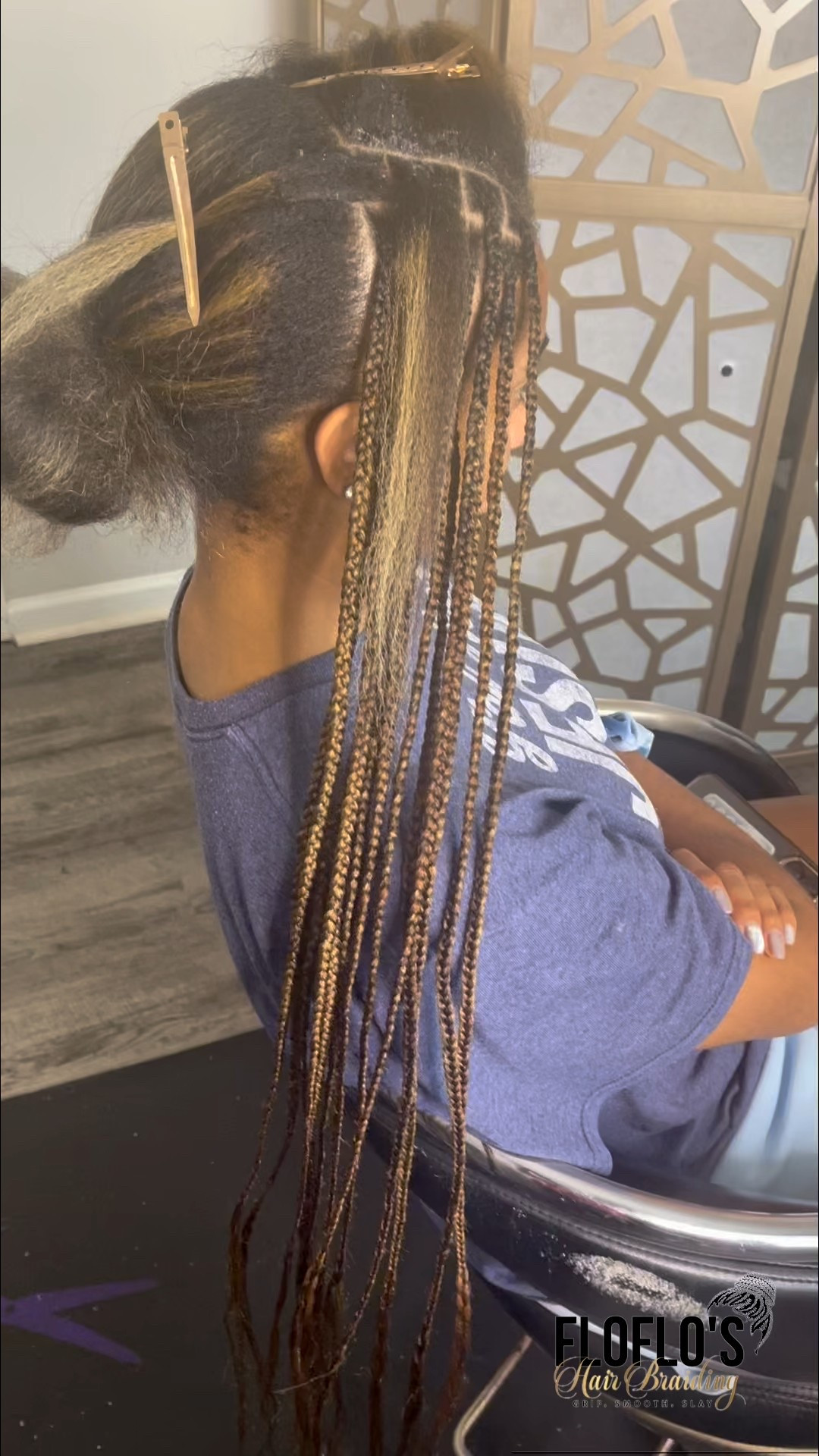 Finally posted my knotless braid details on LTK 🤎✨
I mixed colors 4, 30 & 27 for this soft, golden blend — obsessed with how natural it looks!

#KnotlessBraids #ProtectiveStyle #LTKHair #BraidedBeauty #HairInspo #BraidsOnPoint #LTKFinds” 

#LTKStyleTip 

#LTKBeauty #LTKPetite