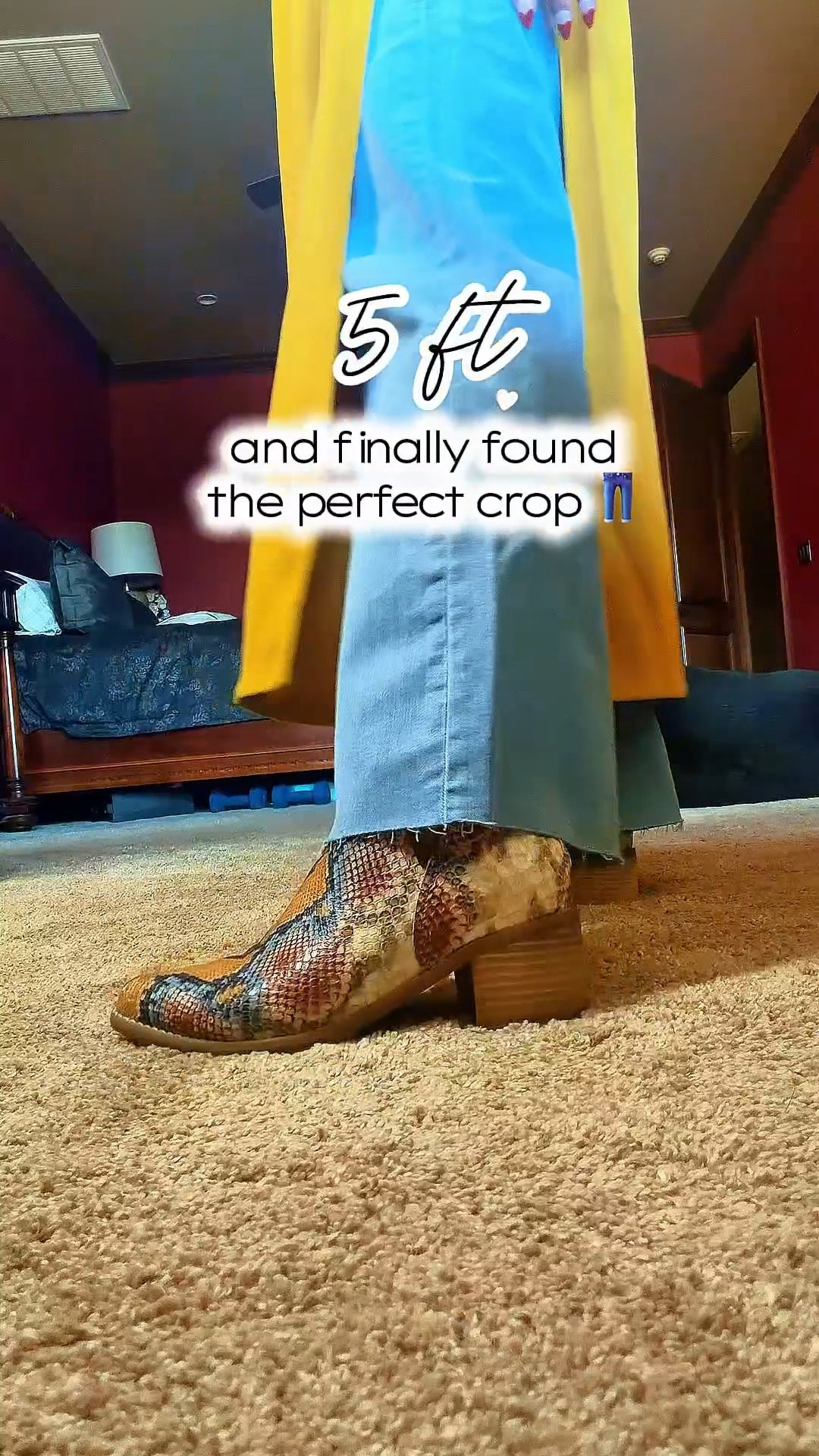 Third day of Tết (Lunar New Year)
I’m 5 ft tall and finally found a cropped wide-leg jean that hits exactly right. 26.5” inseam. No hemming. No dragging.

Layered with a mustard pinwale corduroy áo dài for vertical lines and height without heels.

Comfortable. Cultural. Workday ready.  Petite approved.

#LTKootd #LTKPetite #LTKOver40