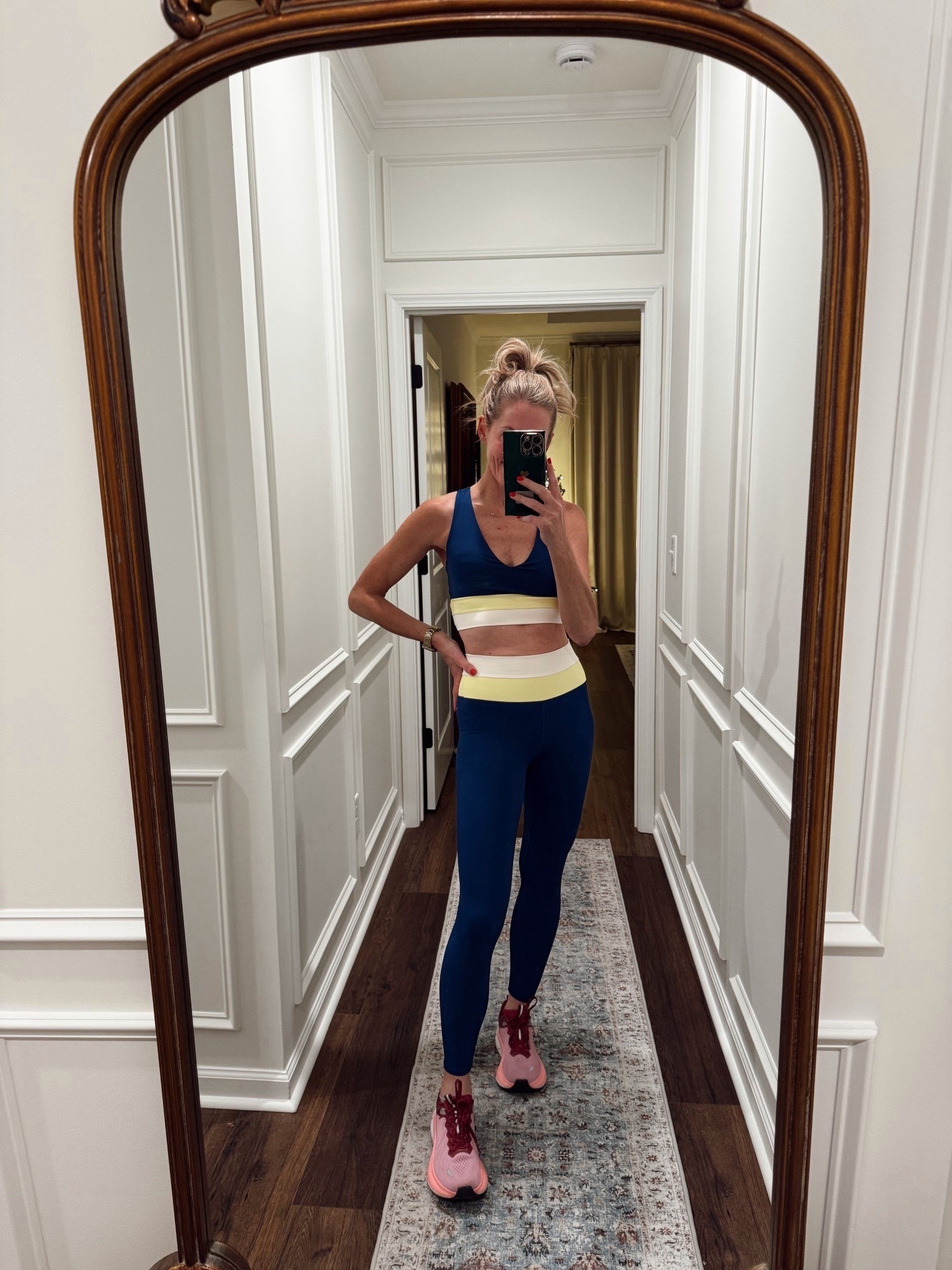This colorbock set is so perfect for under $40 is perfect for running errands or running on the treadmill  -

Size XS in both top and bottom 

#LTKfitnessgoals #LTKdayinmylife #LTKootd