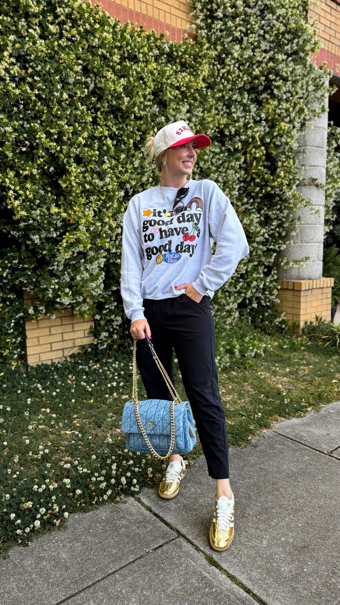 Casual Friday night outfit

#LTKootd #LTKmomlife #LTKgrwm