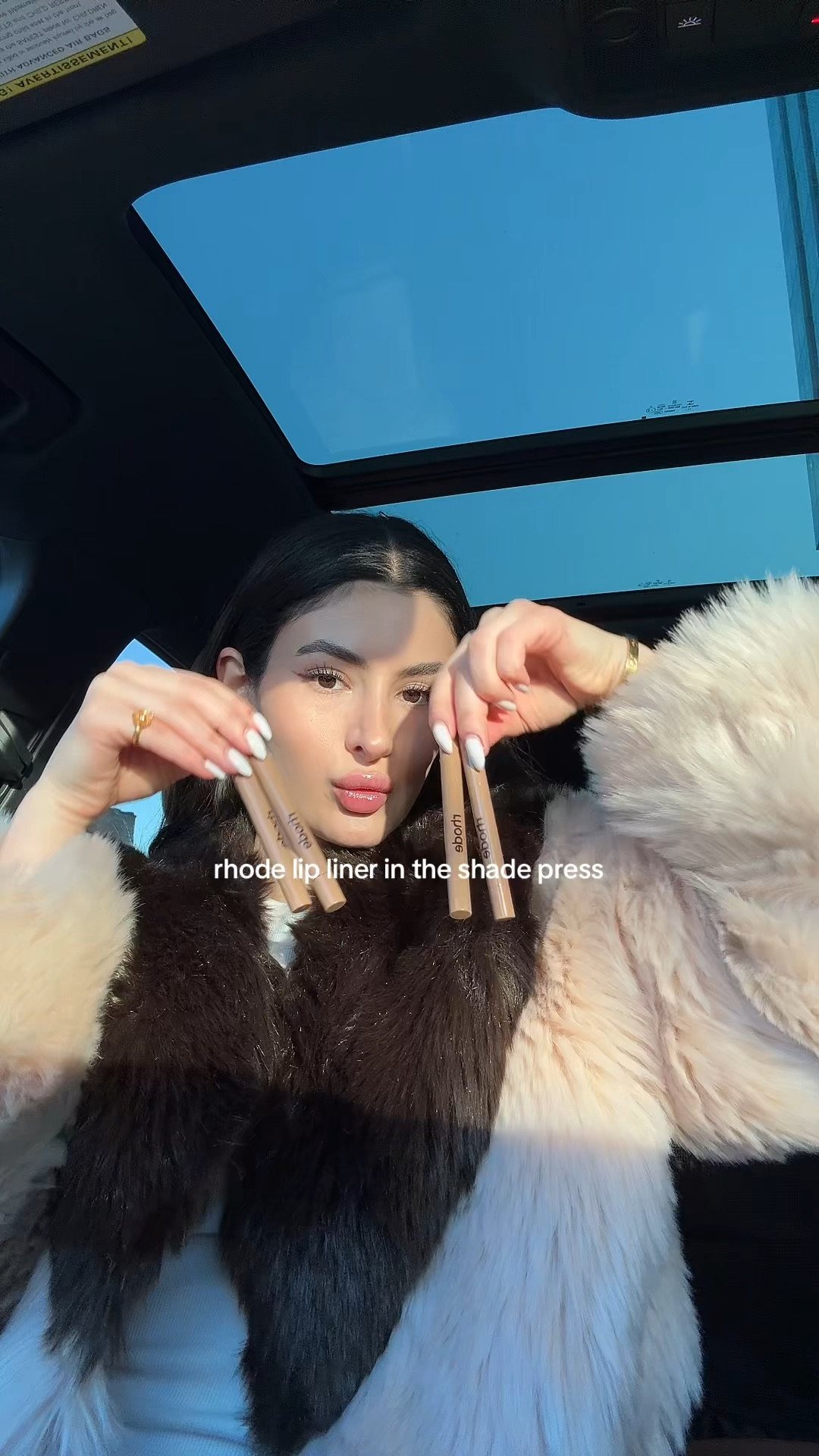 Rhode lip contours
Rhode lip liner
Shade press
Pink lip liner


#LTKFindsUnder50 #LTKBeauty #LTKSeasonal