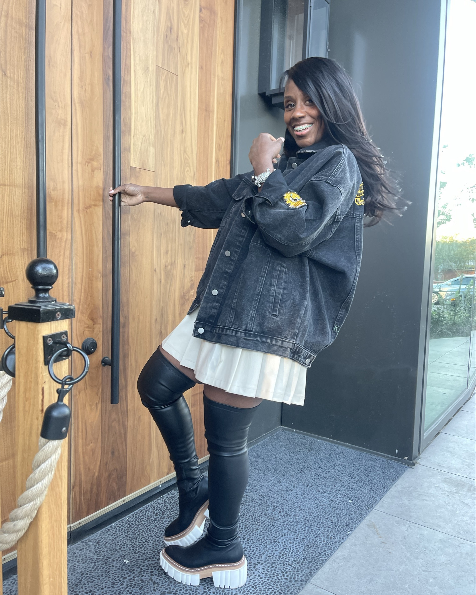 Doesn’t take much. ✨

#LTKMidsize #LTKStyleTip #LTKShoeCrush