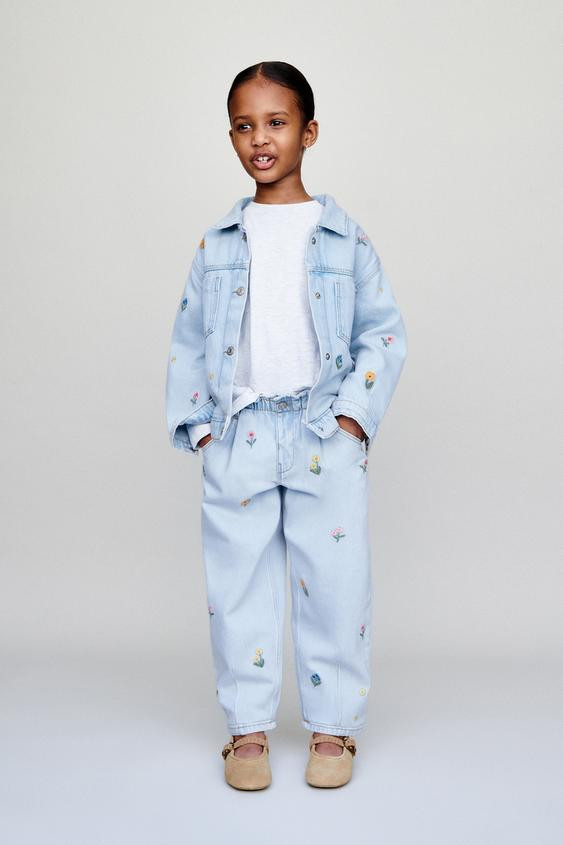 BAGGY PAPERBAG JEANS WITH EMBROIDERED FLOWERS | Zara US