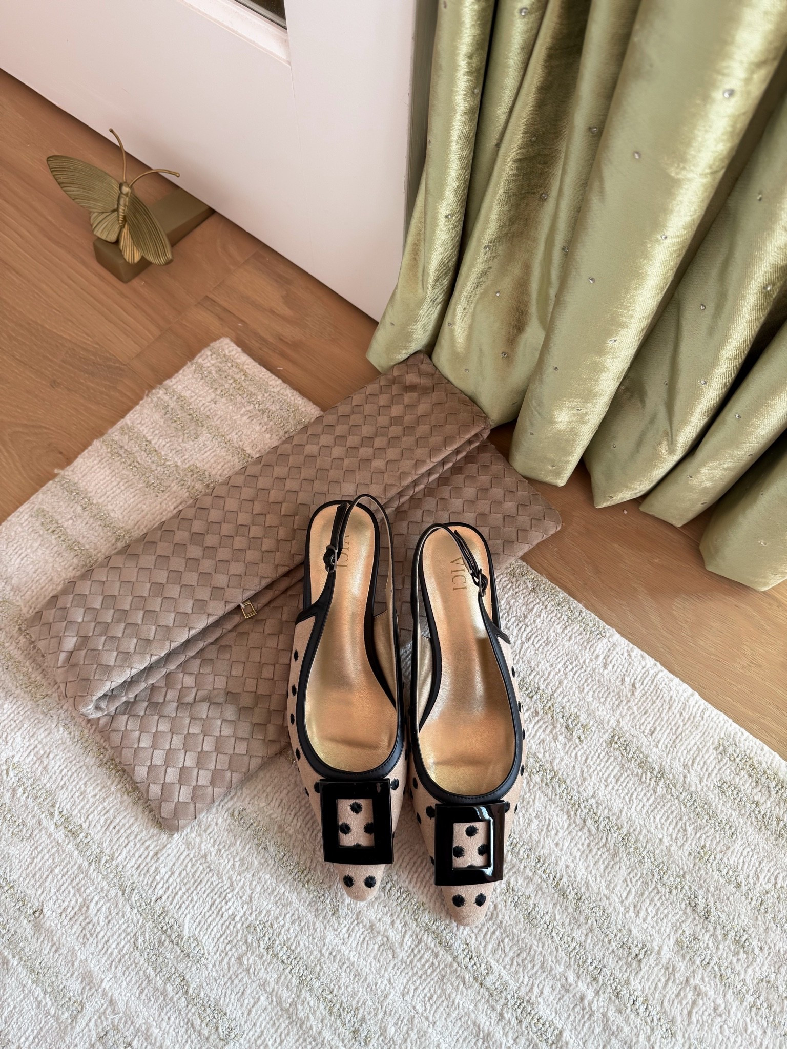 🍂 VICI FALL TRY-ON 🍂

Fall shopping = always VICI first 🤎 and this might be their BEST drop yet. So many good transition pieces, fall dresses + outfits you’ll wear on repeat.

WHITNEYR40 = 40% OFF through 8/25!!!
Then use WHITNEYR35 = 35% OFF through 8/31.

RUN because 40% off VICI does not happen often 👏🏼

#LTKootd #LTKSaleAlert #LTKWorkwear