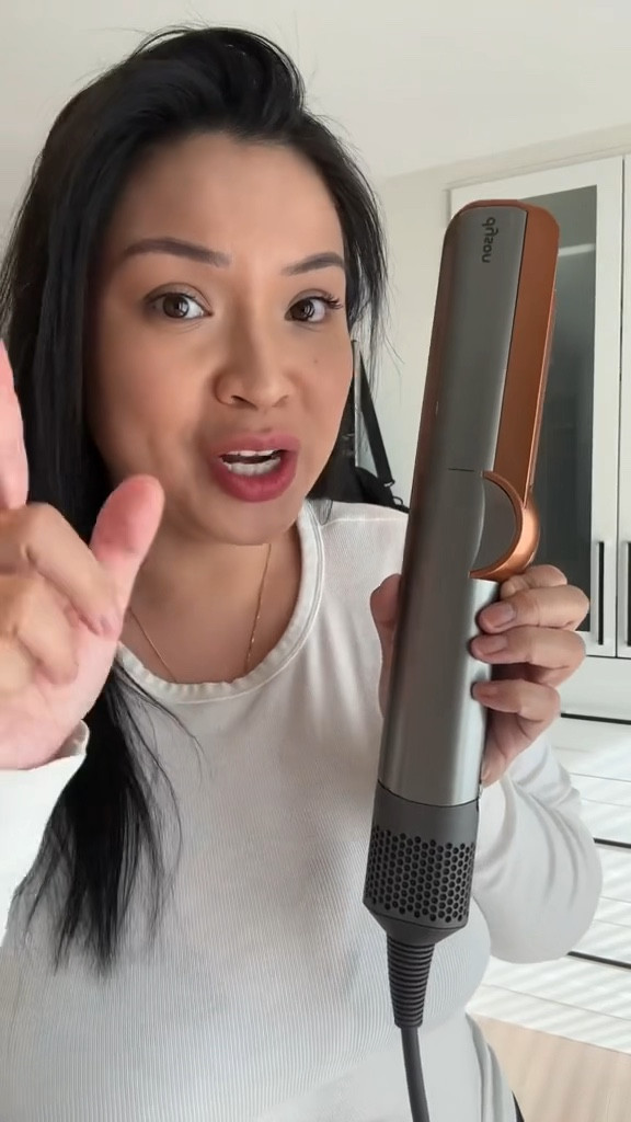 Testing out the new Dyson Airstrait

#LTKbeauty #LTKFind #LTKU
