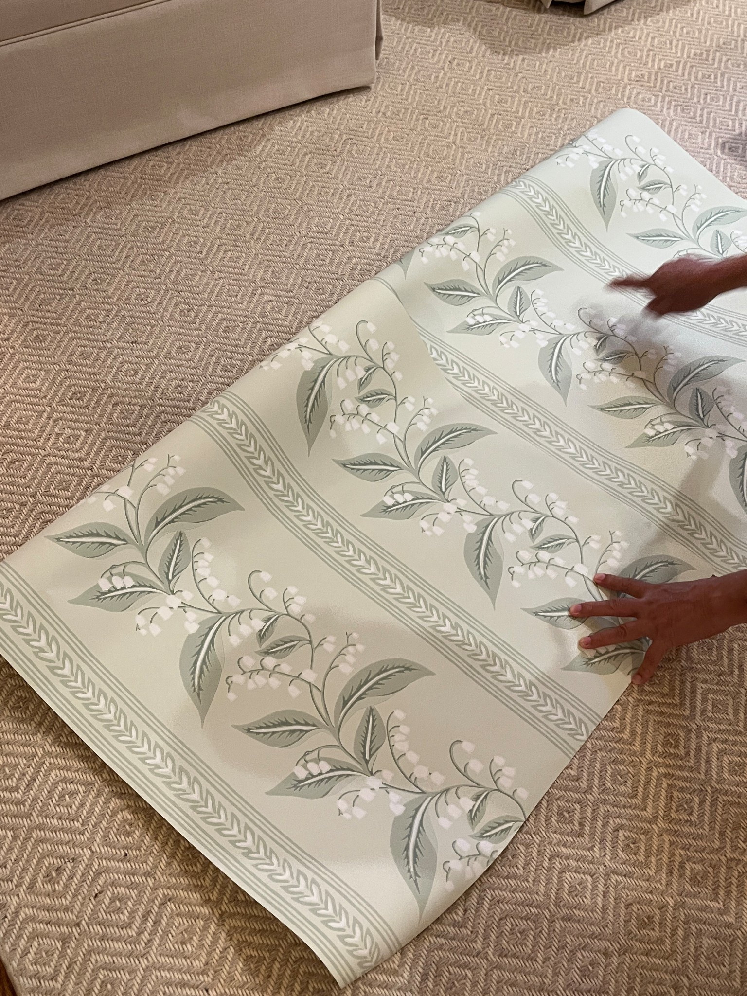 Wallpaper install day!

#LTKHome