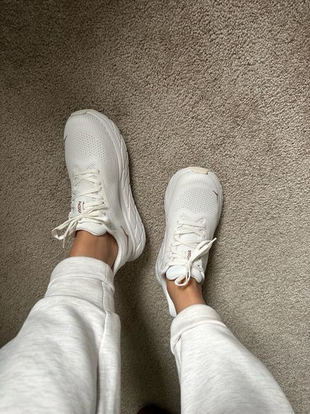 Neutral/minimal sneakers 

- tts 
- comfy spring workout shoes 
- I love how these don’t have the big logo on the side

Running shoes / comfy shoes / white sneakers 

#LTKfitness #LTKshoecrush