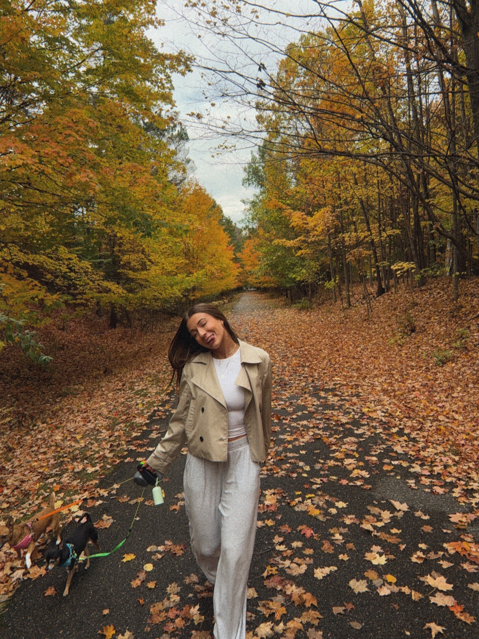 xs top
small jacket
small pants 
true to size shoes 