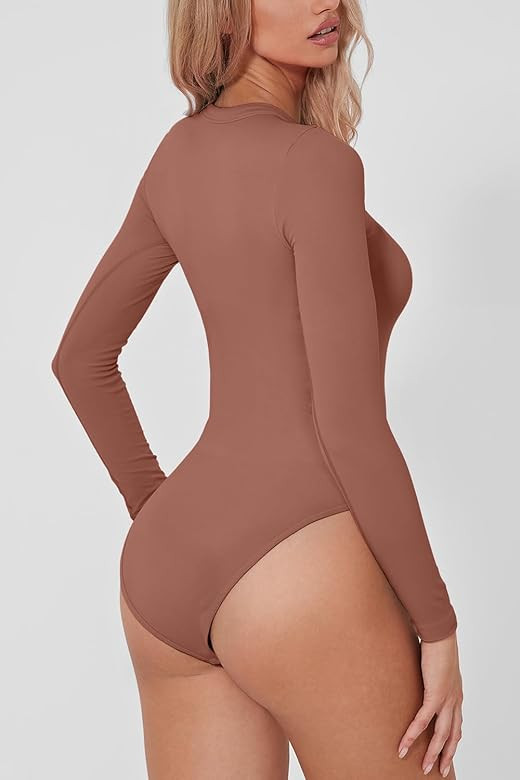 QINSEN Women's Seamless Long Sleeve Bodysuit Crew Neck Basic Stretch T Shirt Top | Amazon (US)