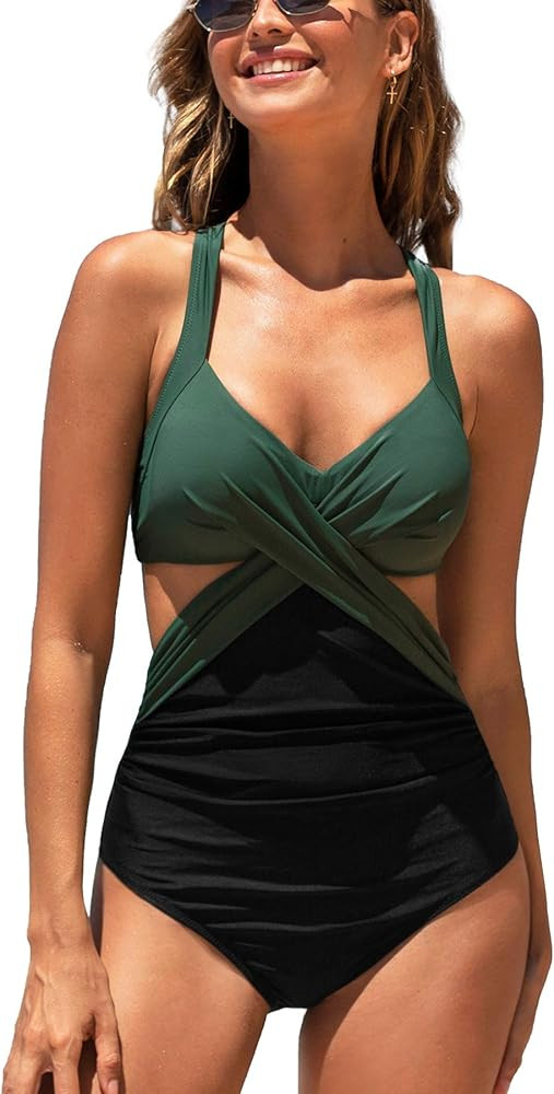 CUPSHE Women's One Piece Swimsuit V Neck Colorblock Bathing Suit | Amazon (US)