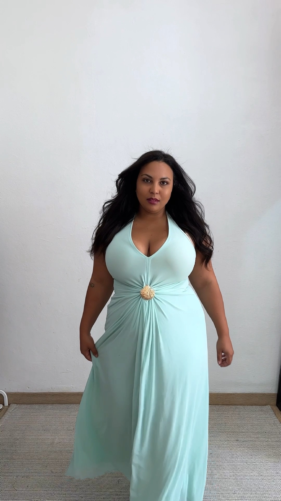 The perfect curvy summer dress for the evening 🐚

#sundress #curvyfashion #summerdress #beachwear #sunsetphotos

#LTKsummer #LTKcurves #LTKmidsize