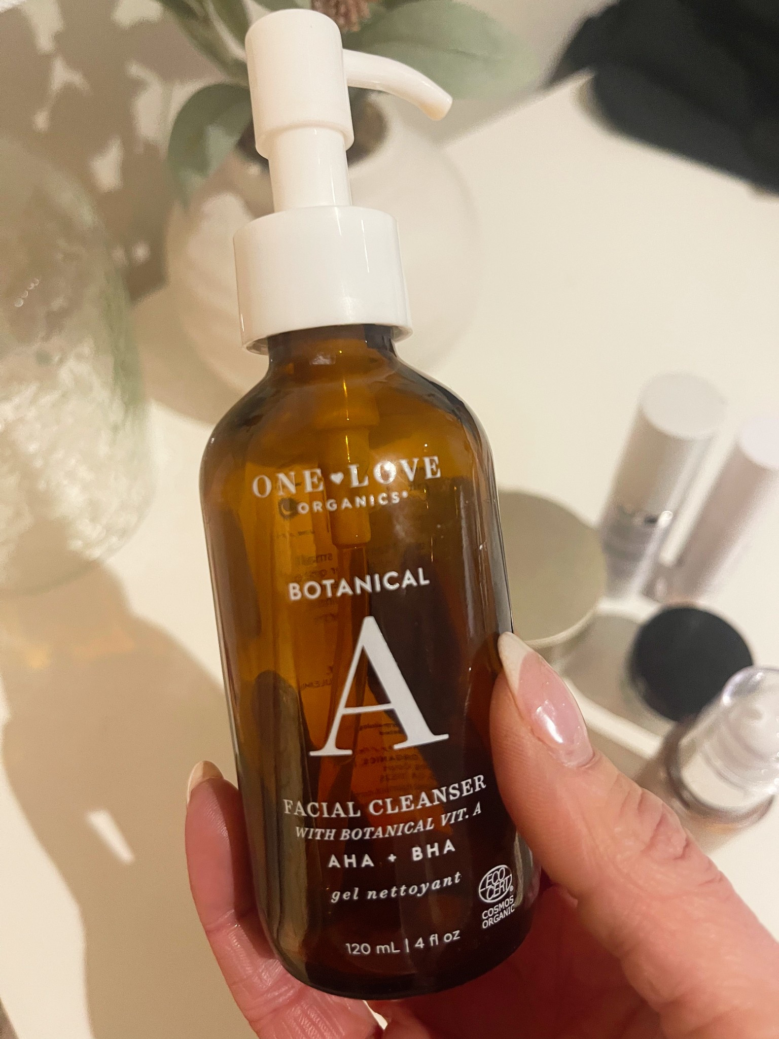 I need this face wash in a gallon sized jug, I’m OBSESSED. It’s so gentle yet you can feel all the good ingredients you’re cleansing with. The smell is so light and spa like.  It doesn’t get better than this.

#LTKselfcare #LTKOver40 #LTKBeauty