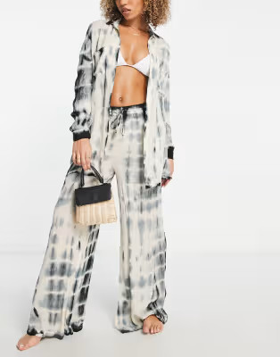 South Beach set in monochrome | ASOS (Global)