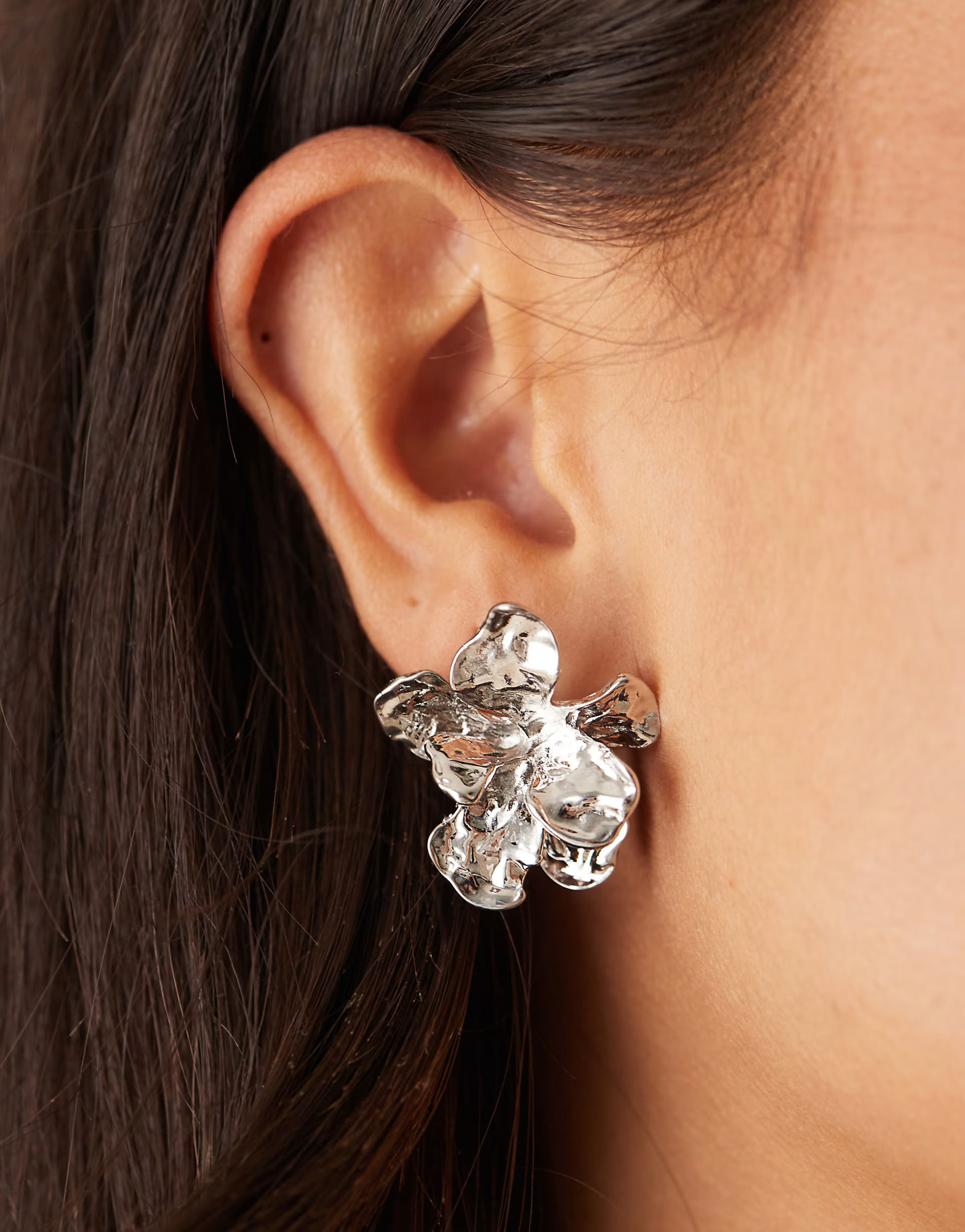 DesignB London molten flower stud earrings in silver | ASOS | ASOS (Global)