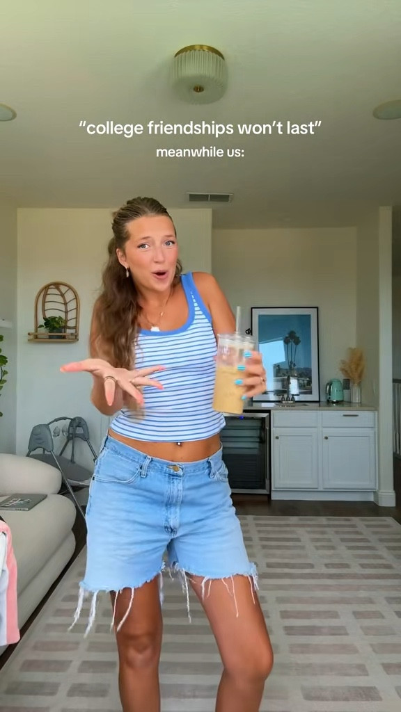 @nataliezacek 7 years going strong 