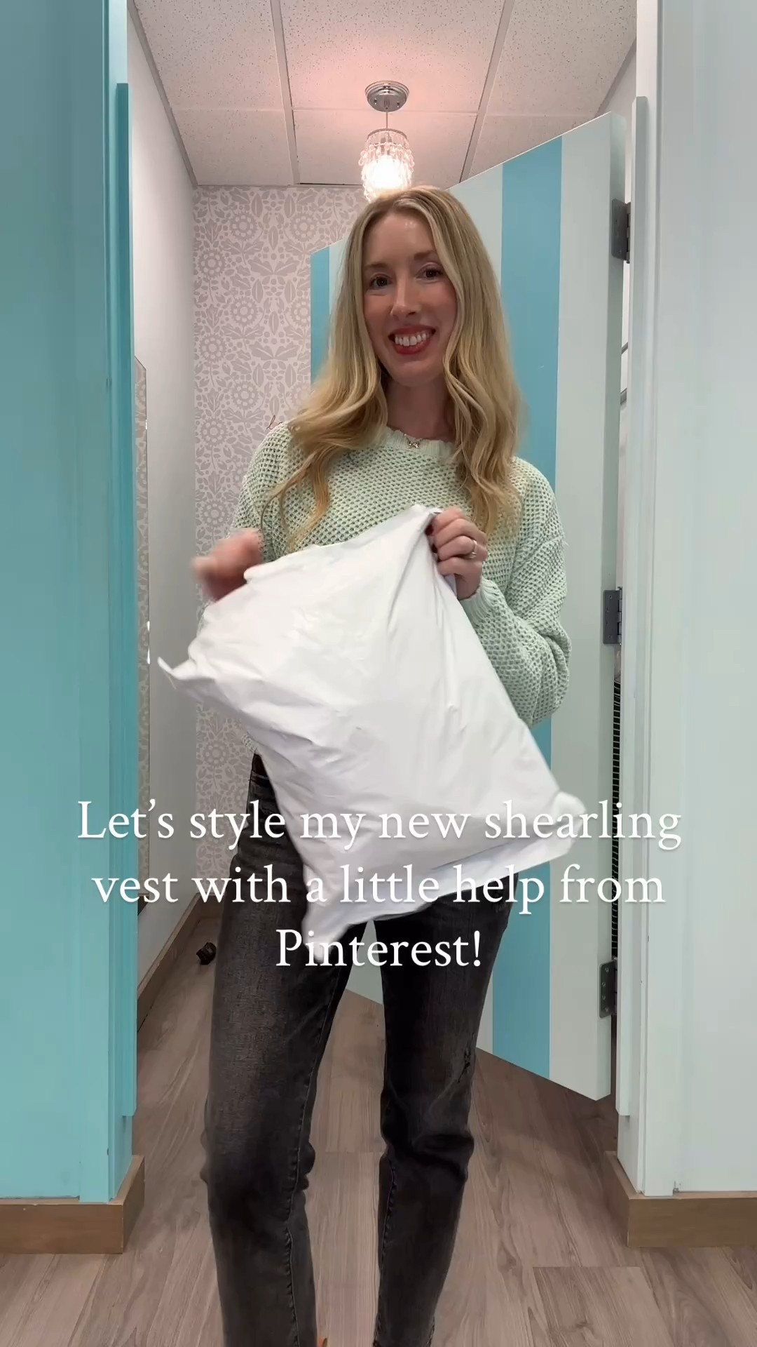 Pinterest-inspired outfits with this new adorable shearling vest! 

#LTKStyleTip #LTKHoliday #LTKGiftGuide