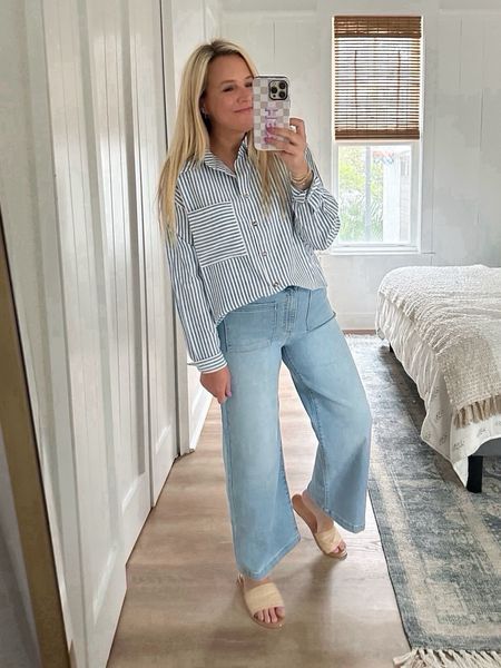 Perfect staple top! Would also be cute with white denim shorts for summer! Wearing a small. Code FANCY15 for 15% off 

#LTKSeasonal #LTKFindsUnder100 #LTKStyleTip