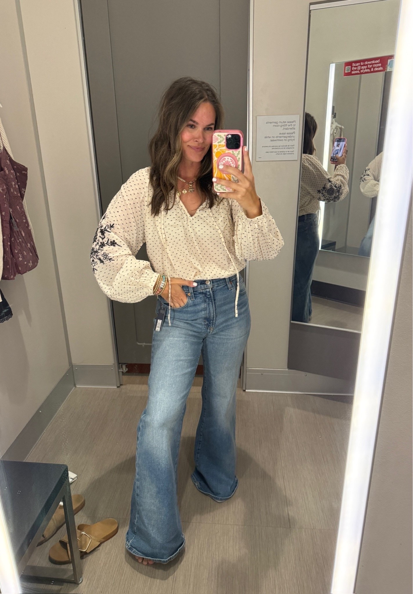 This top!! 😍 Such a pretty find to transition into fall + it’s on sale!

#LTKootd #LTKSaleAlert #LTKmomlife
