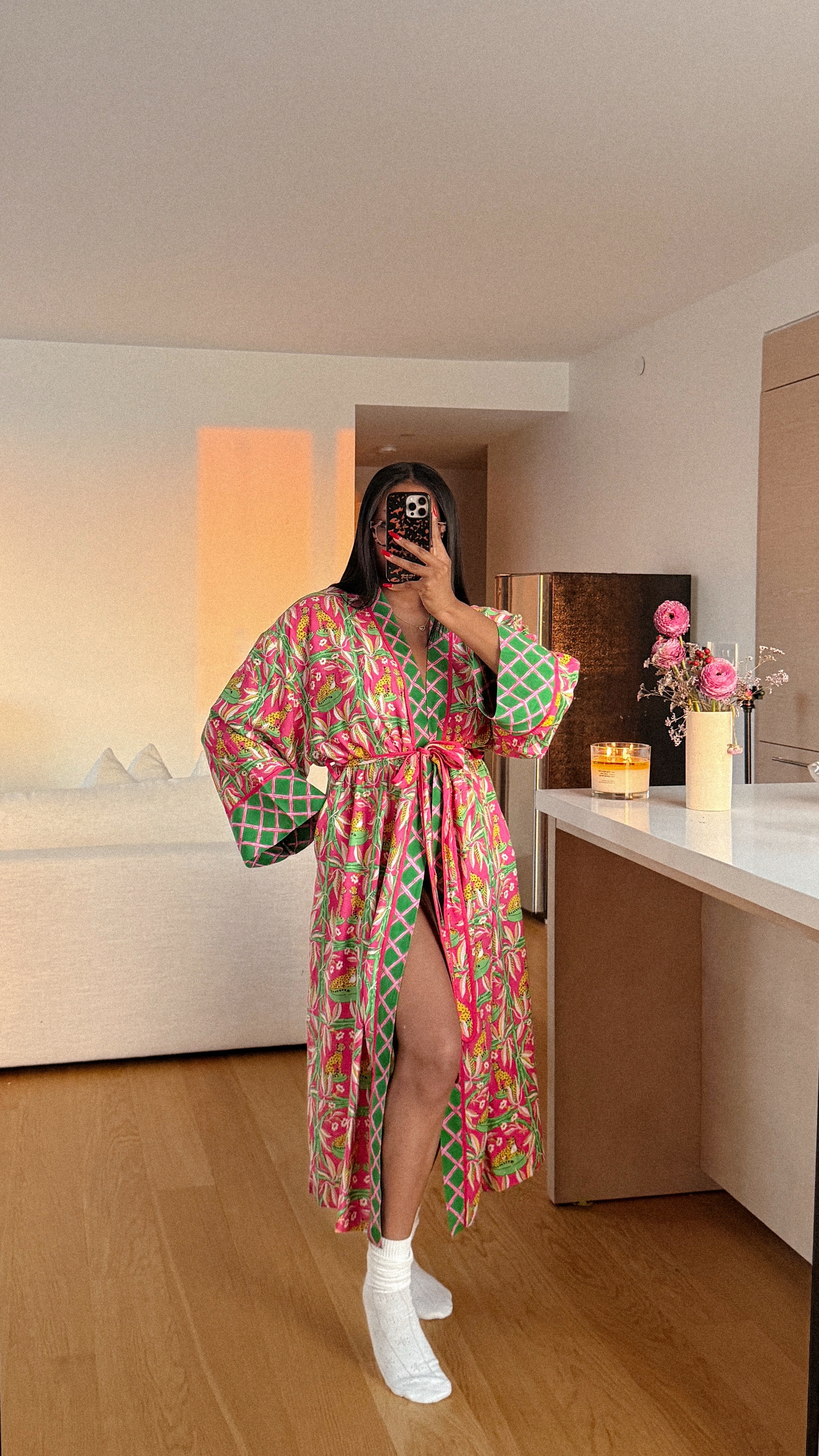 this print fresh robe is just as cuuuute and colorful. perfect for the spring and summer 😍🤩

i got a size L/xl for an oversized fit, but could have gotten a small/medium 


#LTKStyleTip #LTKHome