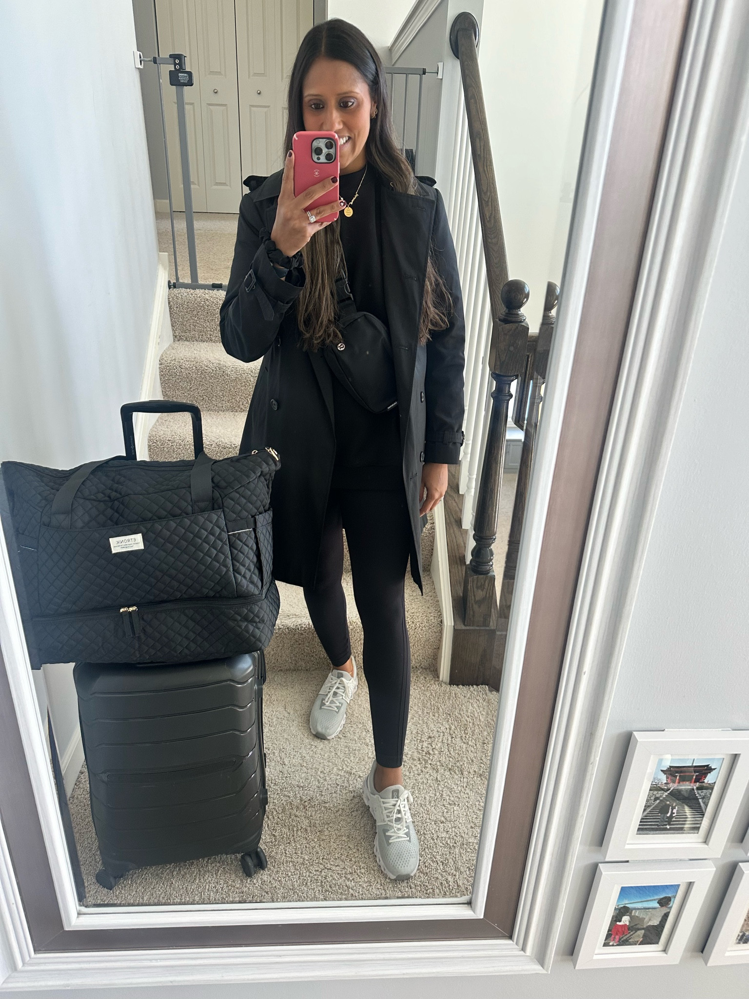 Travel day! Black on black, love being comfortable but stylish 

#LTKstyletip #LTKtravel